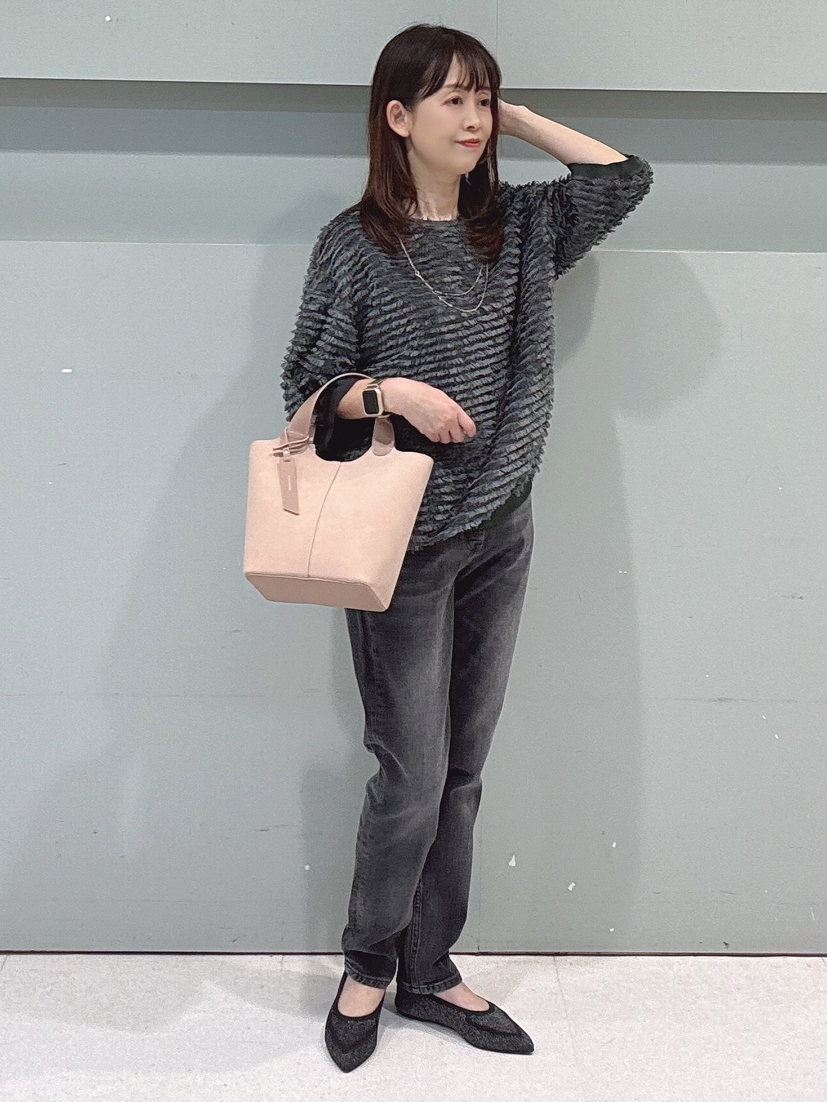 makiさんの「UNTITLED｜【秋映え/体型カバー】フェザージャガードプルオーバー」を使ったコーディネート