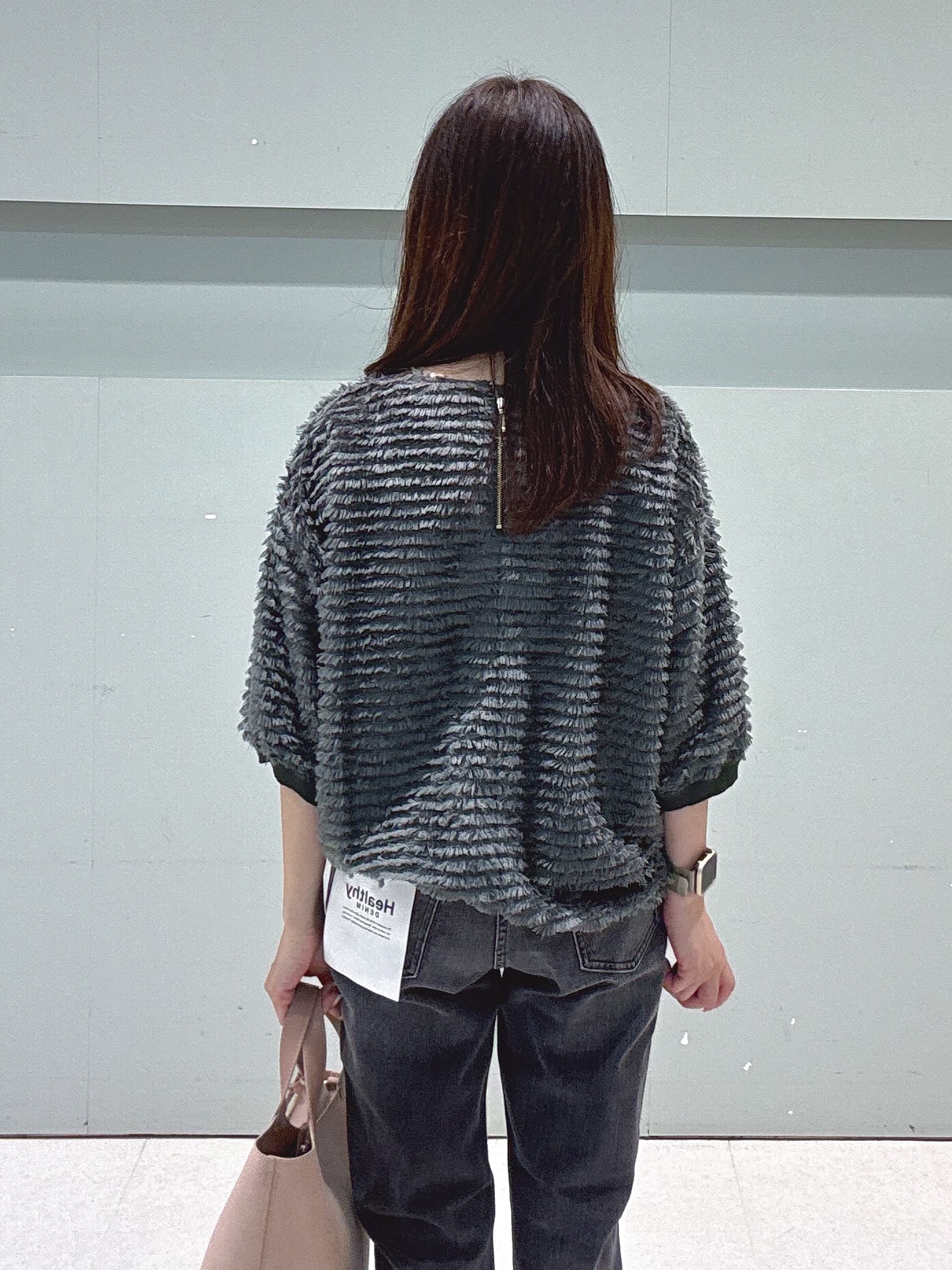 makiさんの「UNTITLED｜【秋映え/体型カバー】フェザージャガードプルオーバー」を使ったコーディネート
