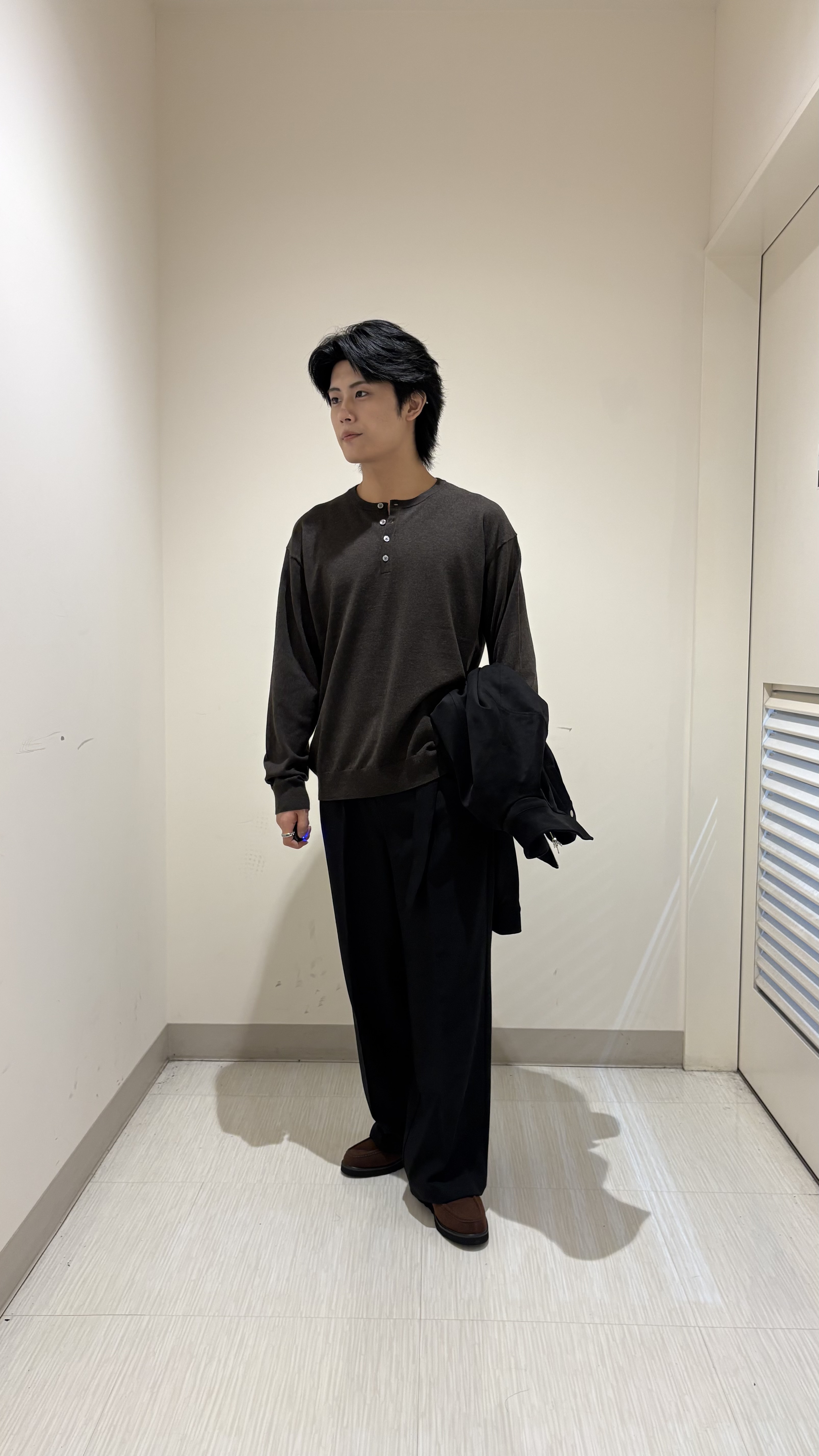 辻一樹さんの「tk.TAKEO KIKUCHI｜スエードタッチレザー調ブルゾン」を使ったコーディネート
