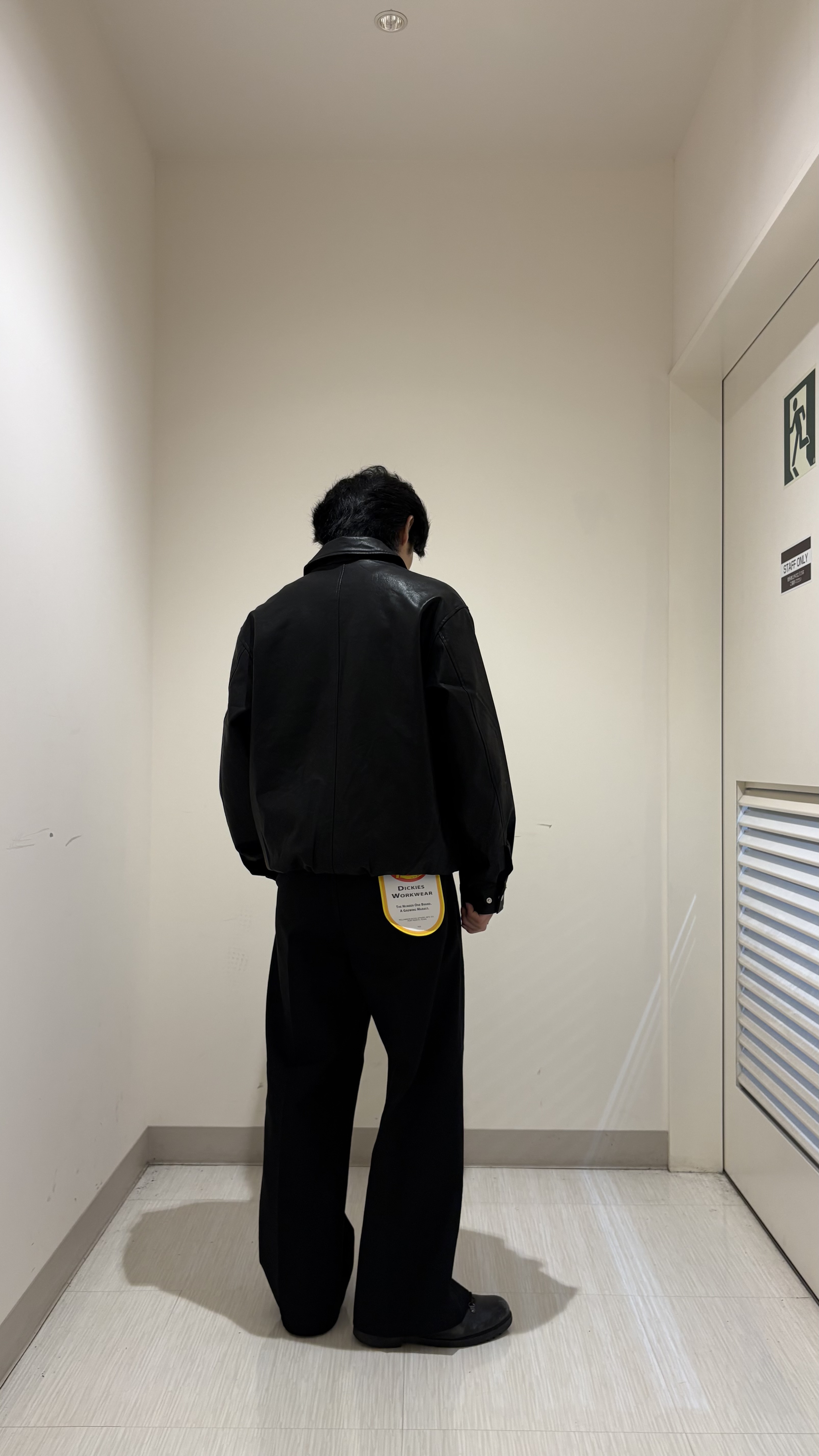 辻一樹さんの「tk.TAKEO KIKUCHI｜レザー調フライトジャケット」を使ったコーディネート