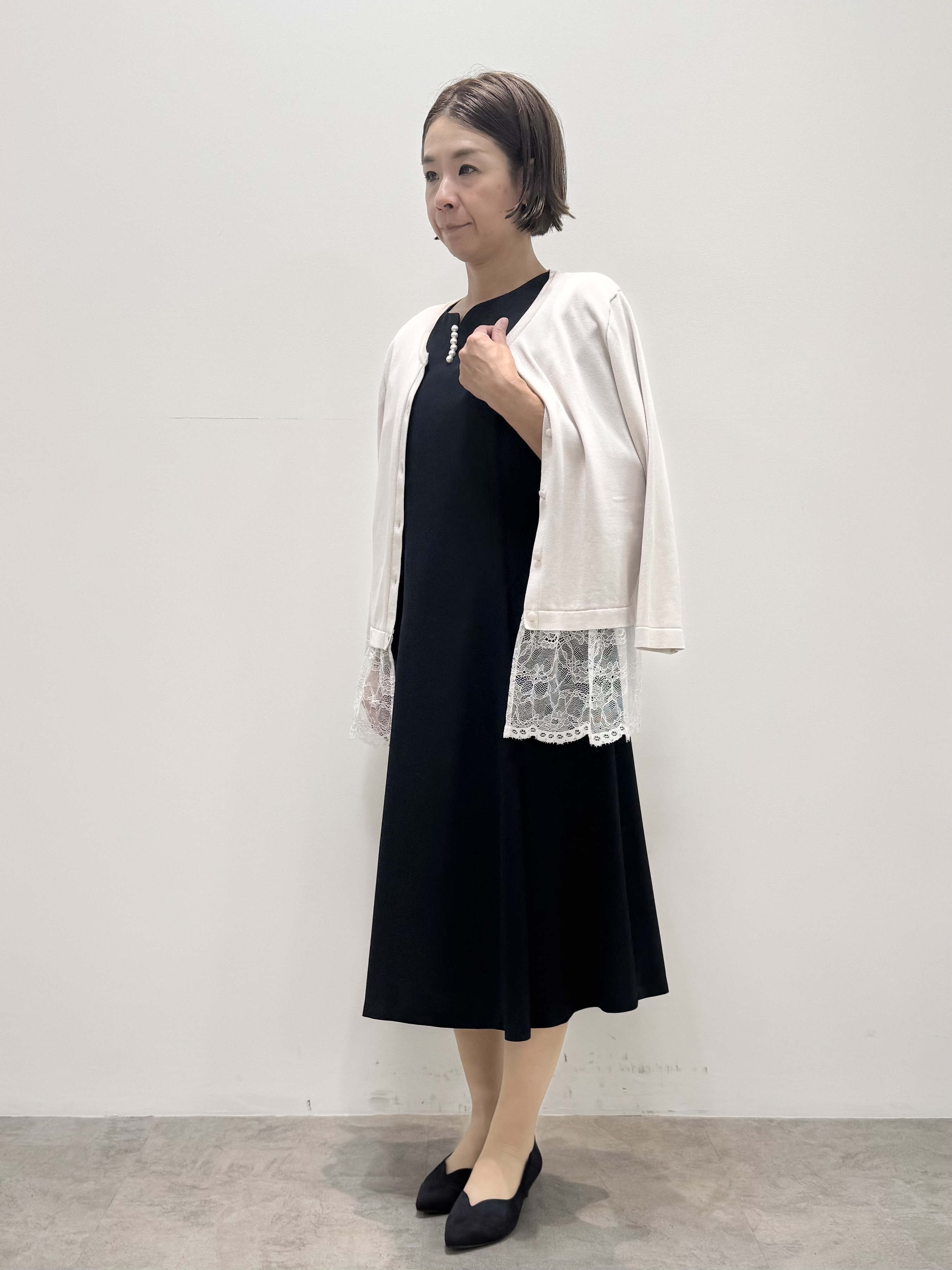 koyaさんの「Reflect｜【SS-4Lサイズ】パール調パーツデザイン ノーカラーワンピース」を使ったコーディネート
