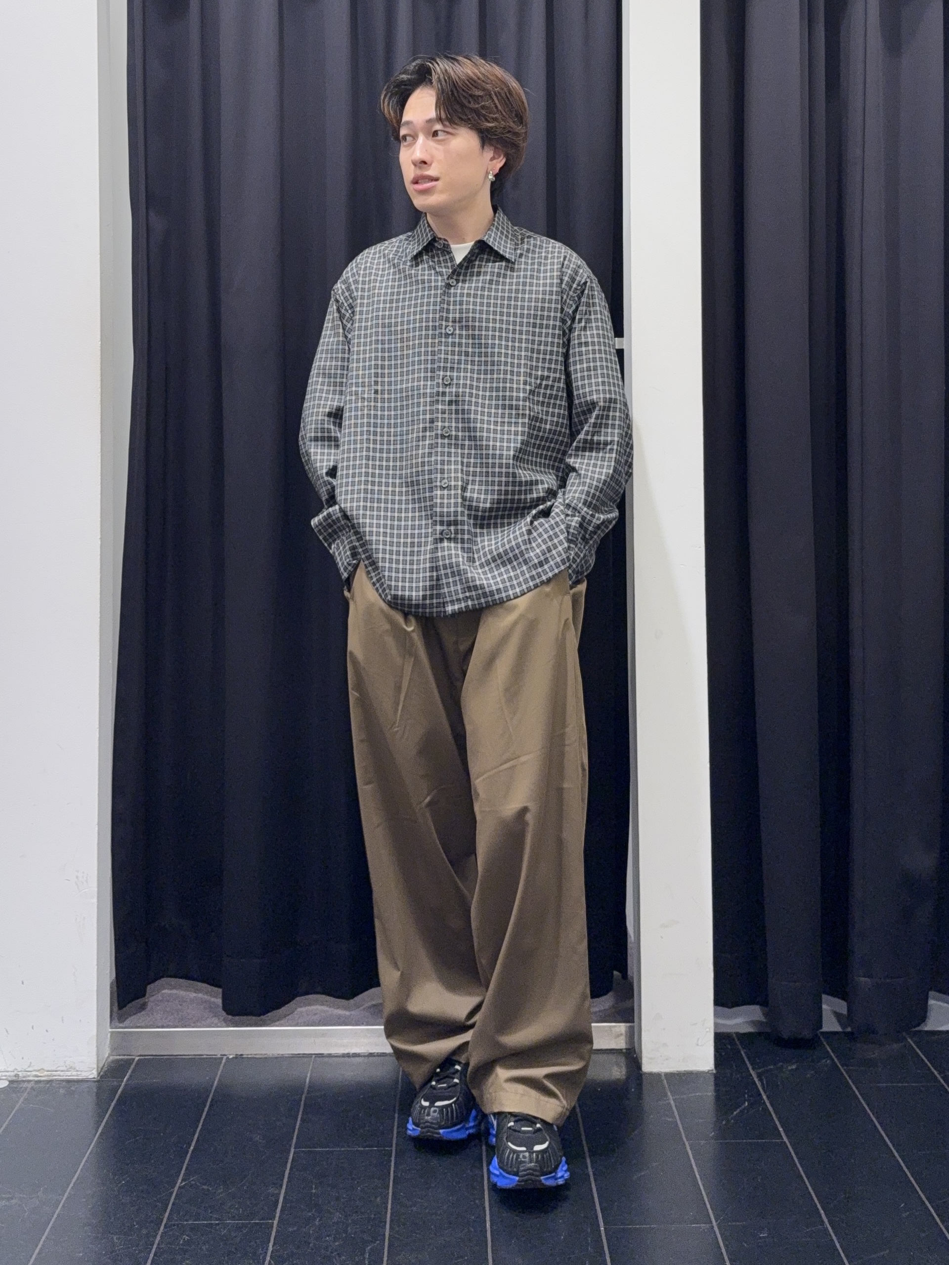 カシマさんの「THE SHOP TK｜【洗濯機OK】ウールライク 長袖シャツ」を使ったコーディネート