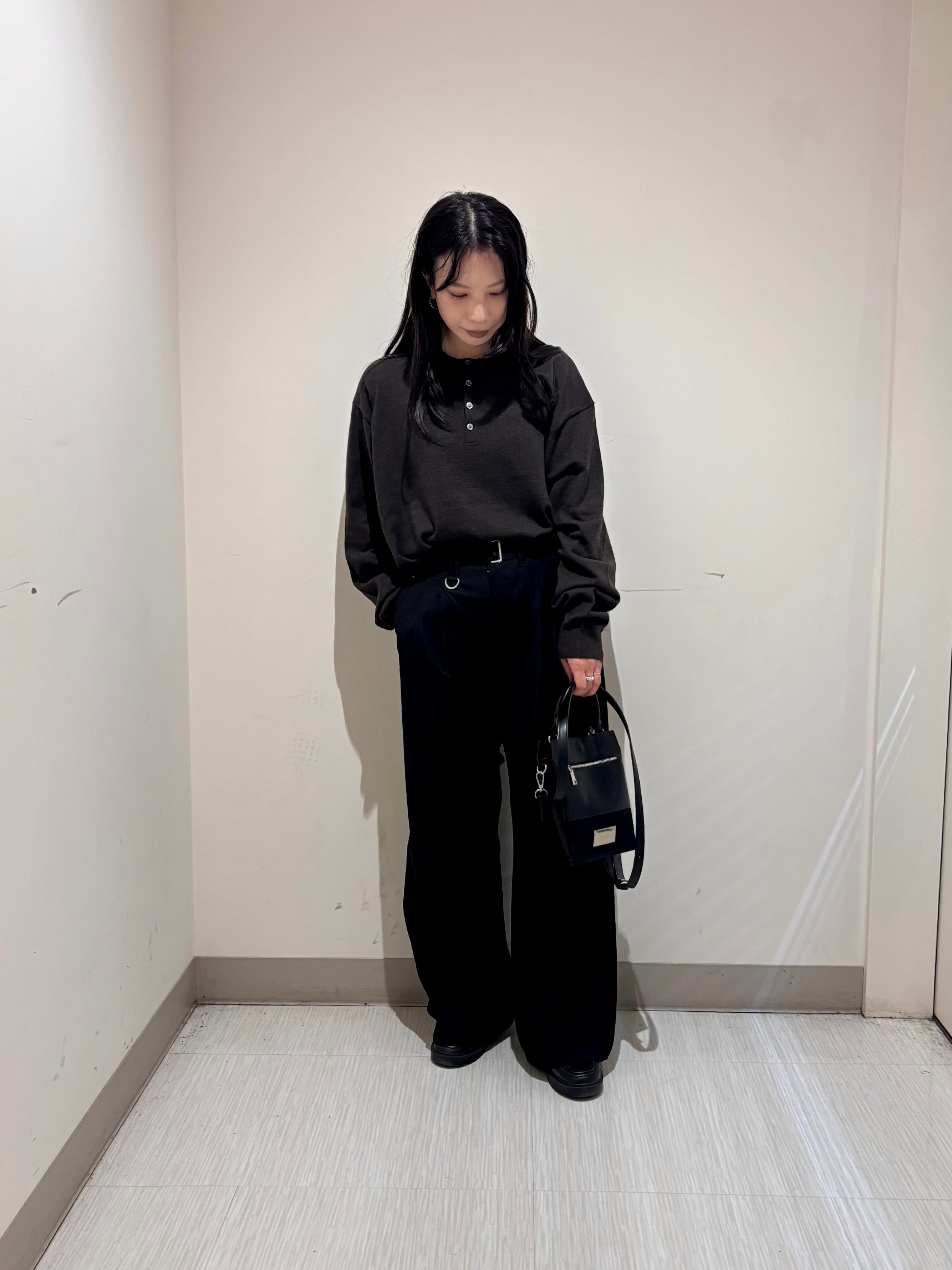S.A.Oさんの「tk.TAKEO KIKUCHI｜ヘンリーネックハイゲージニット」を使ったコーディネート