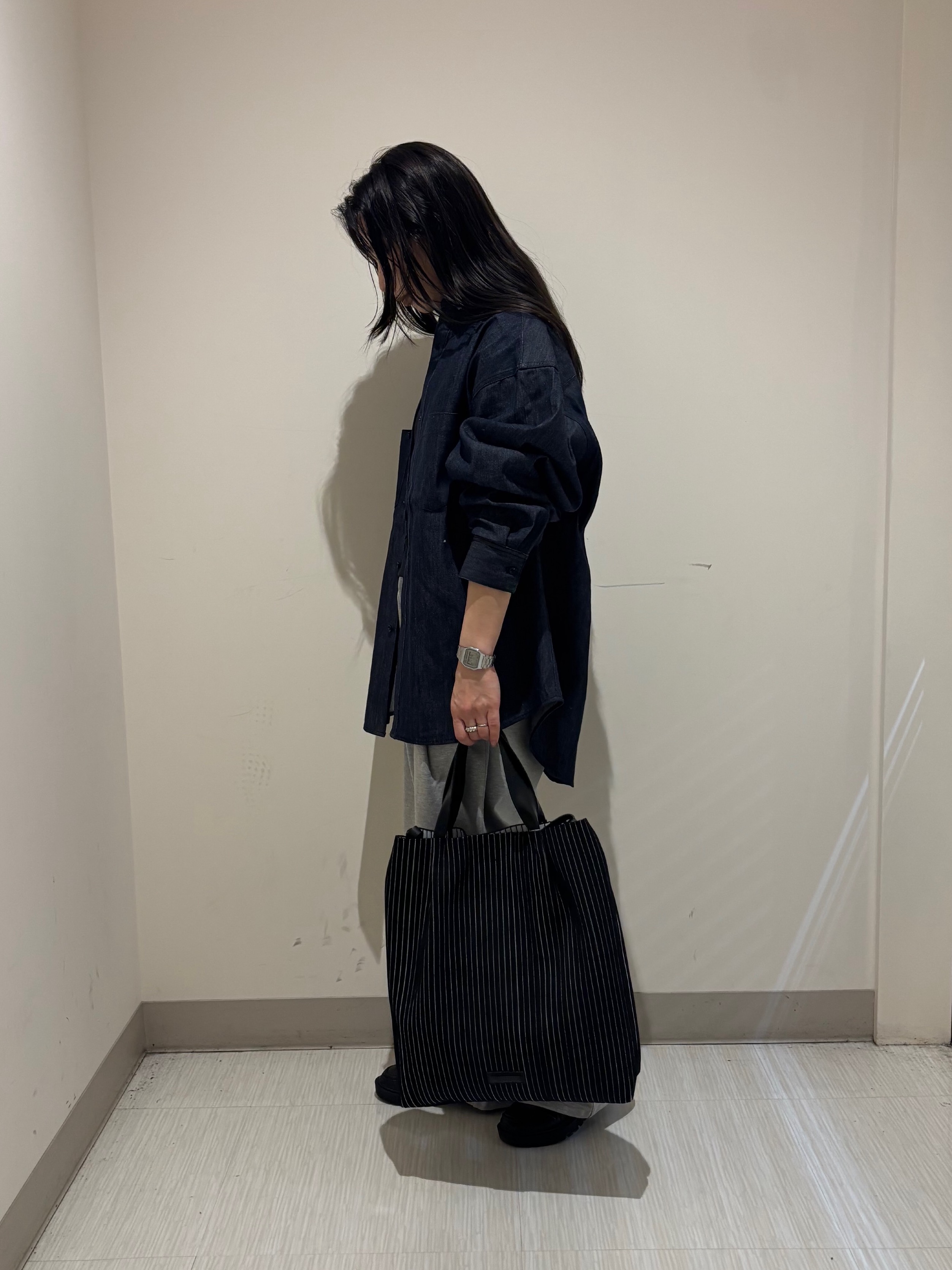 S.A.Oさんの「tk.TAKEO KIKUCHI｜【色褪せしにくいデニム】Comfy Fadeless Denim Seriesデニムシャツ」を使ったコーディネート