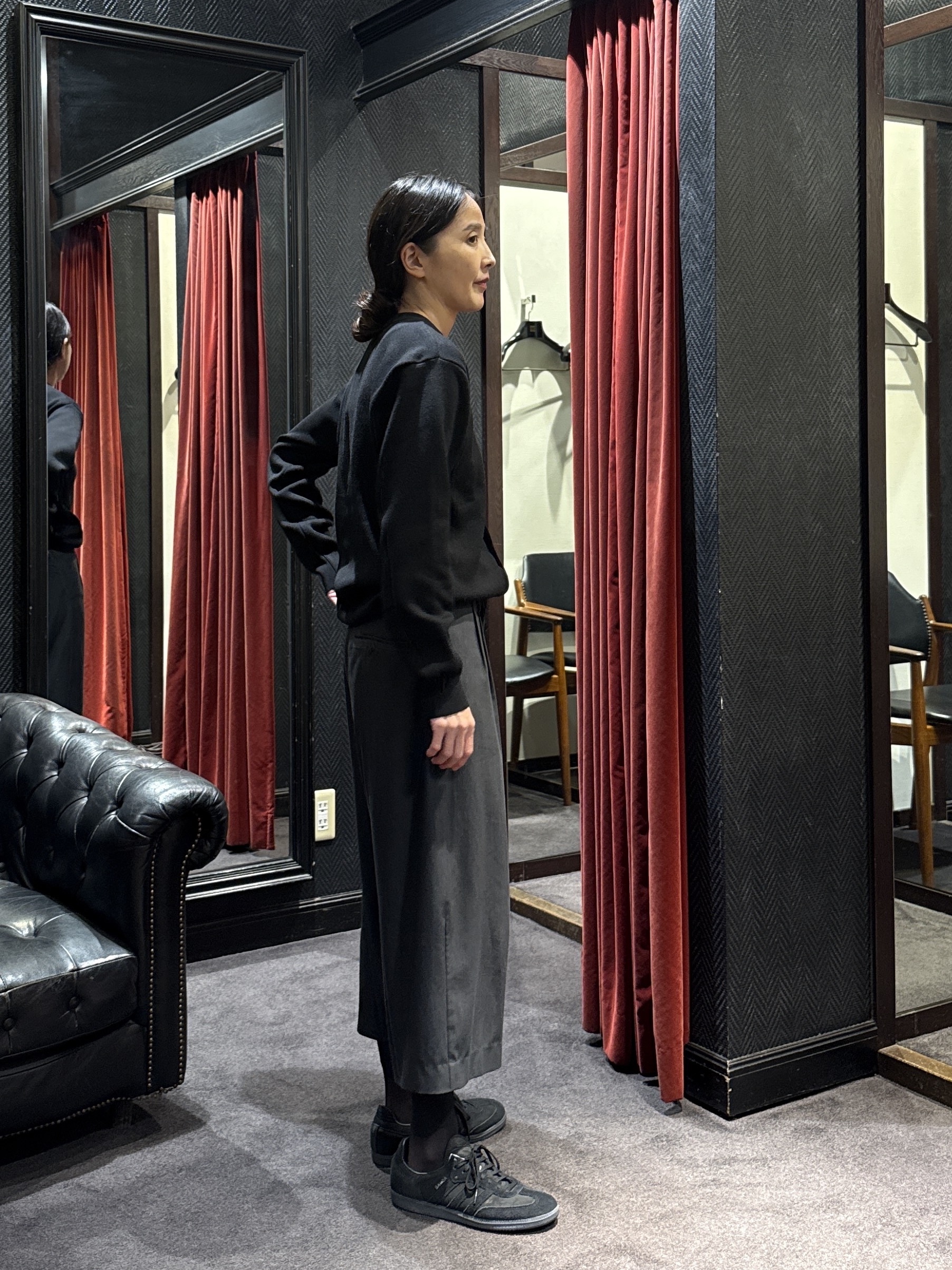 神野（jinno）さんの「TAKEO KIKUCHI｜【BOWLER HAT LABEL】日本製クルーネックカーディガン」を使ったコーディネート