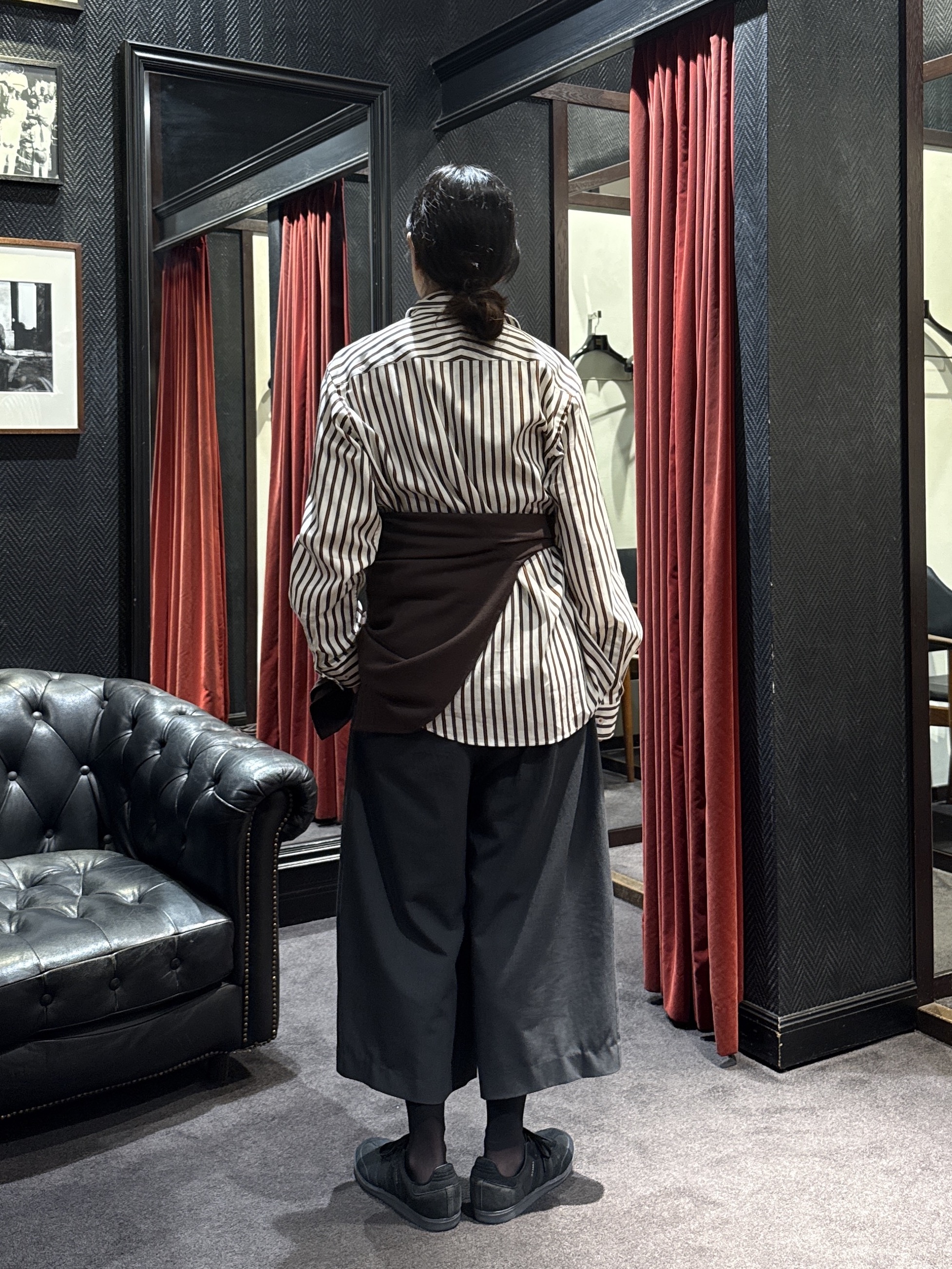 神野（jinno）さんの「TAKEO KIKUCHI｜【BOWLER HAT LABEL】日本製オルタネートストライプシャツ」を使ったコーディネート