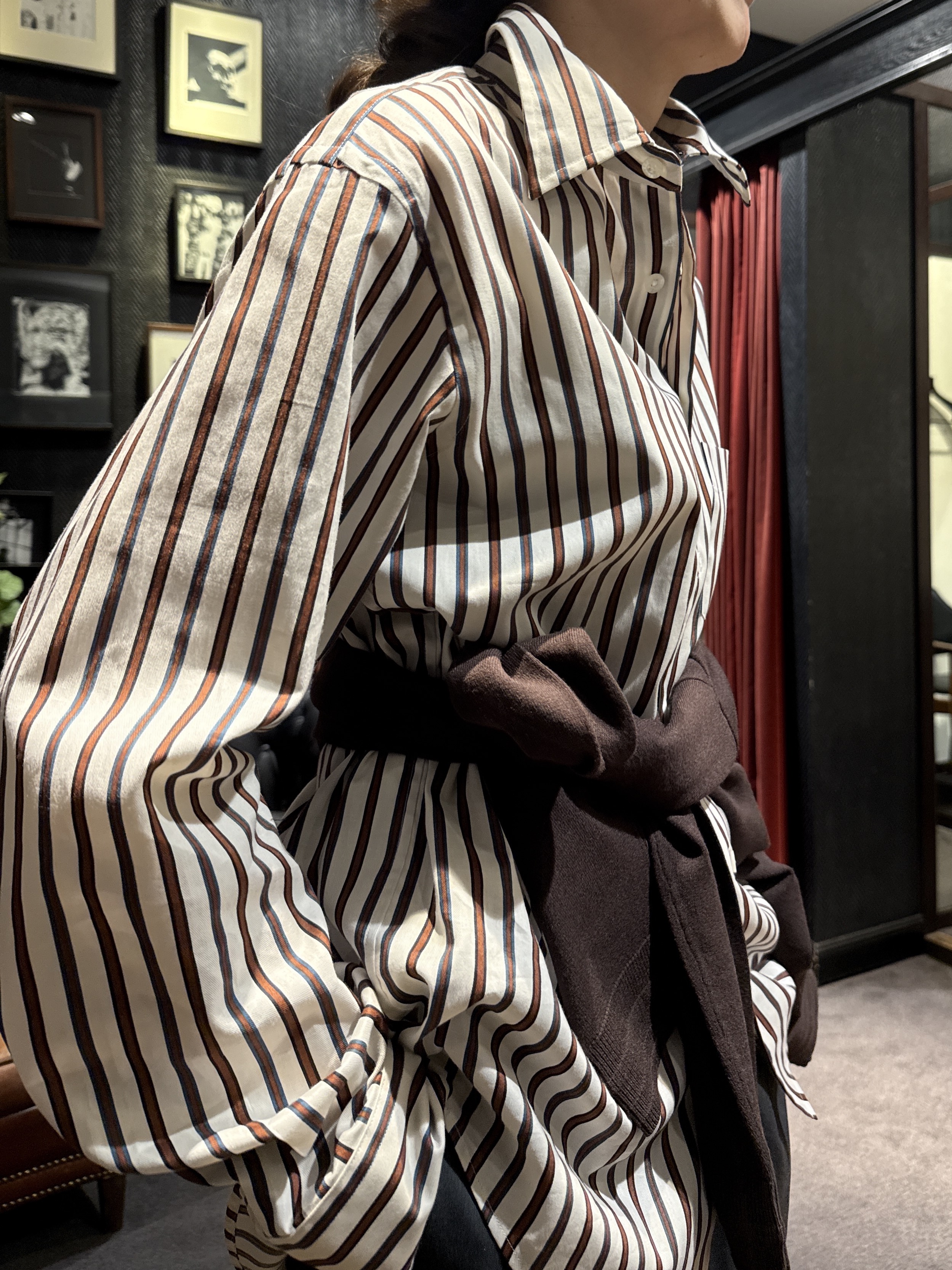 神野（jinno）さんの「TAKEO KIKUCHI｜【BOWLER HAT LABEL】日本製オルタネートストライプシャツ」を使ったコーディネート