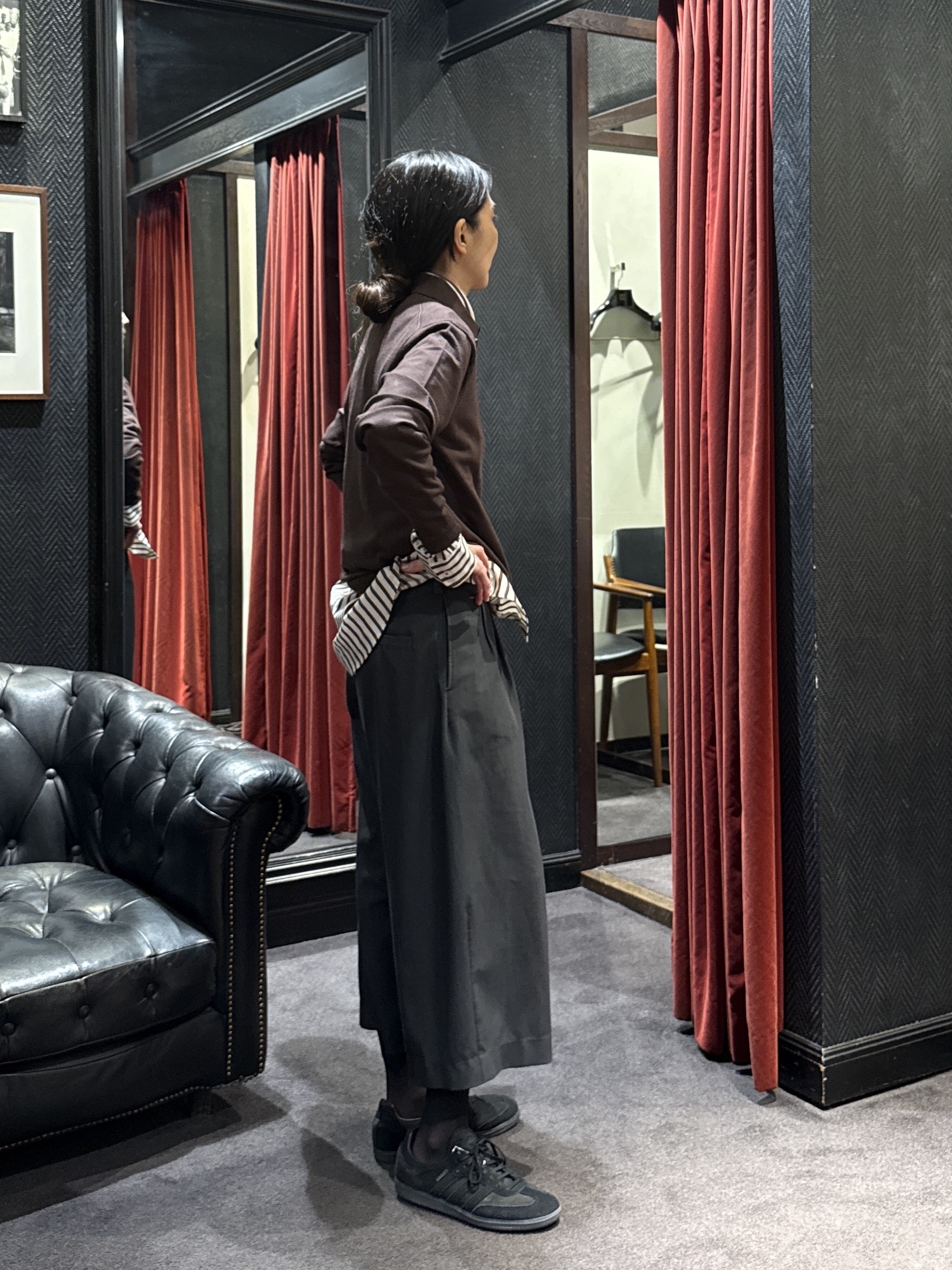 神野（jinno）さんの「TAKEO KIKUCHI｜【BOWLER HAT LABEL】日本製オルタネートストライプシャツ」を使ったコーディネート