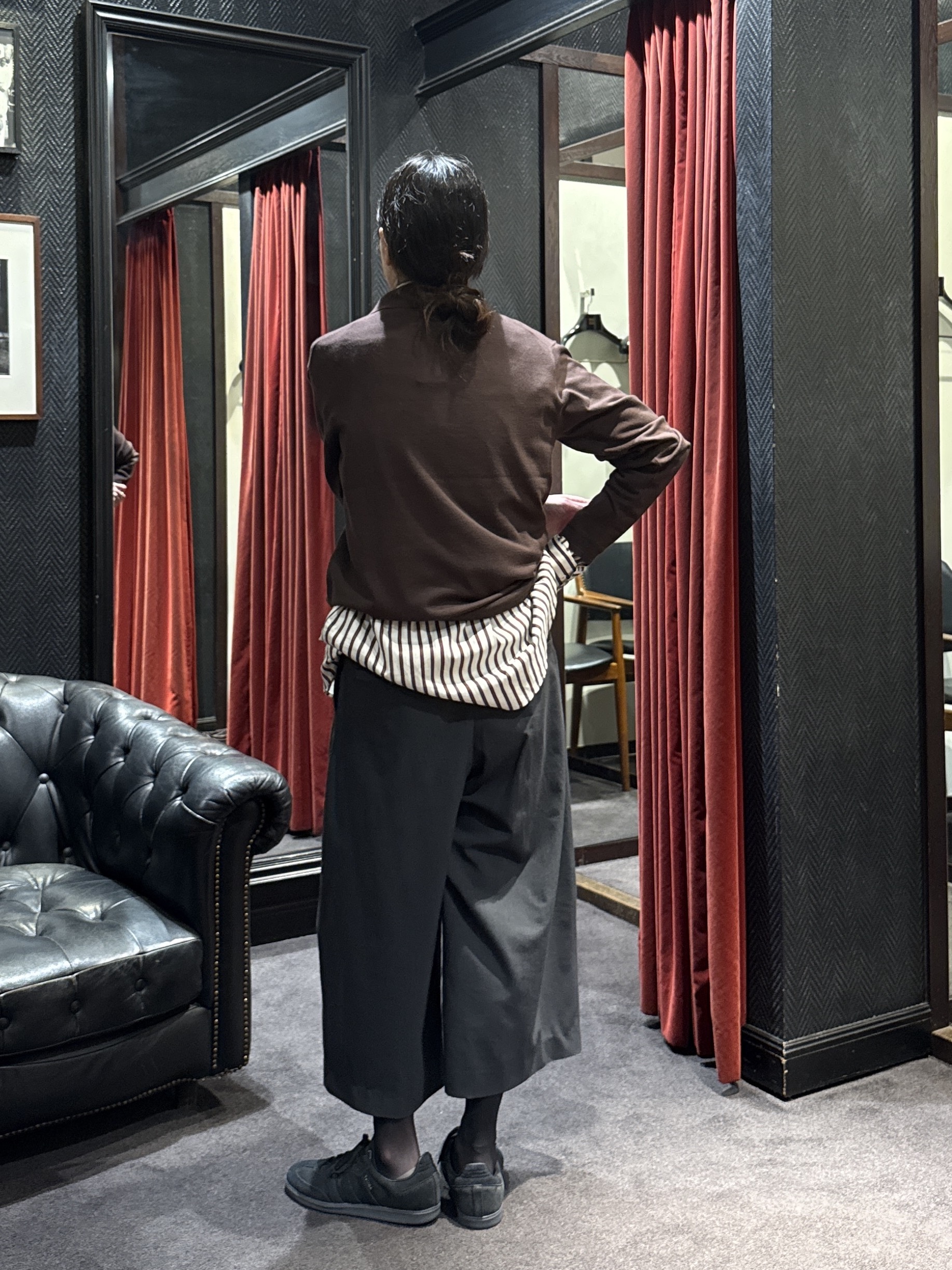 神野（jinno）さんの「TAKEO KIKUCHI｜【BOWLER HAT LABEL】日本製オルタネートストライプシャツ」を使ったコーディネート