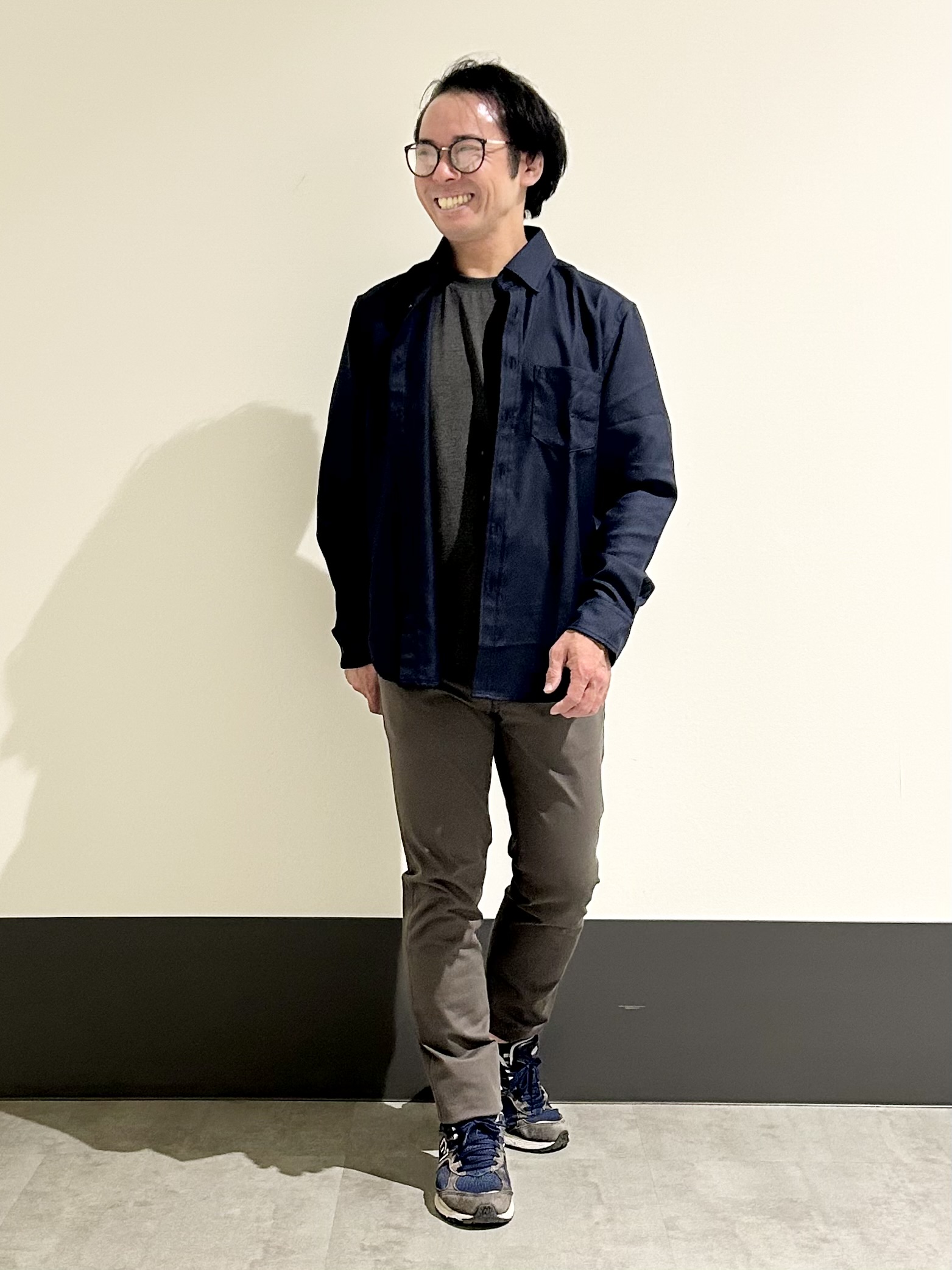 KENJI Iさんの「THE SHOP TK｜【防シワ／洗濯機OK】アソート 長袖ネルシャツ」を使ったコーディネート