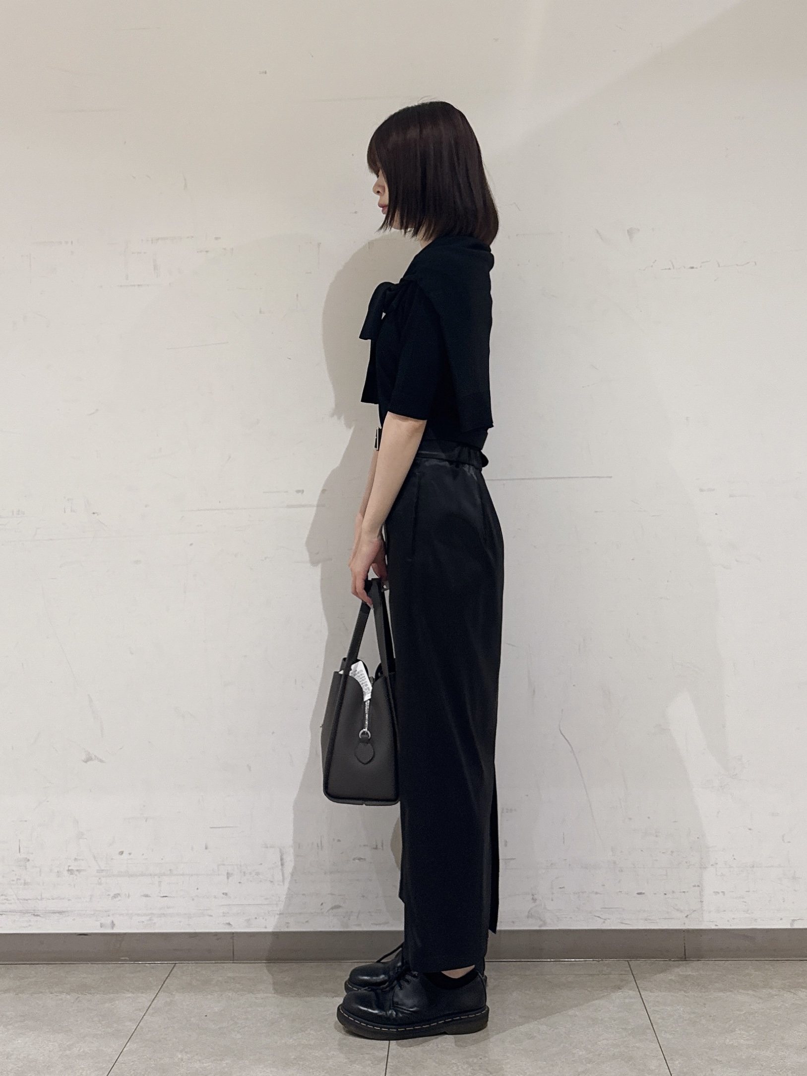 rinaさんの「INDIVI｜【2点セット】5分袖ニット＆カーディガン きれいめアンサンブルニット」を使ったコーディネート