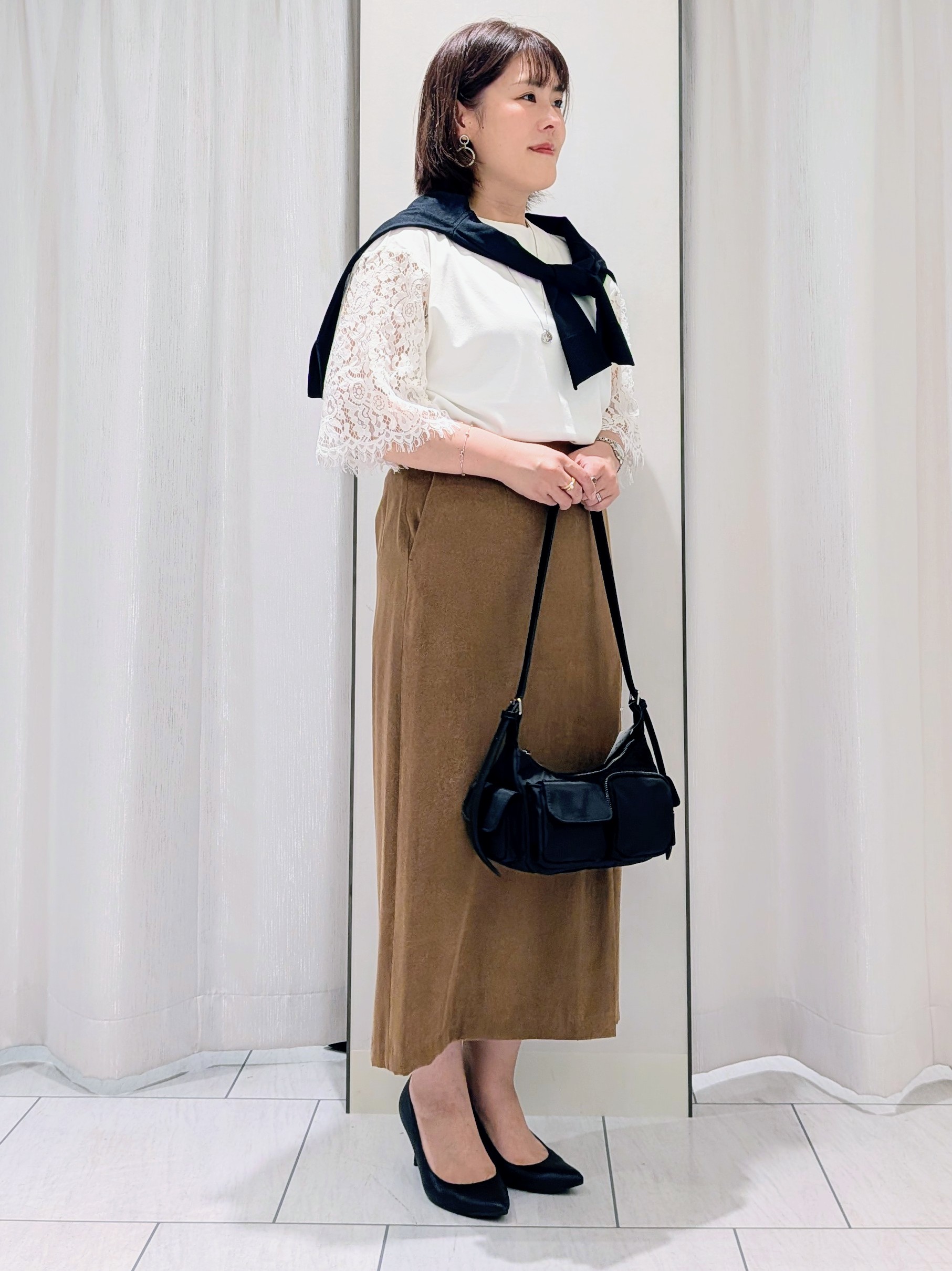 Onumaさんの「UNTITLED｜【秋映え/甘めTシャツ】袖レースプルオーバー」を使ったコーディネート