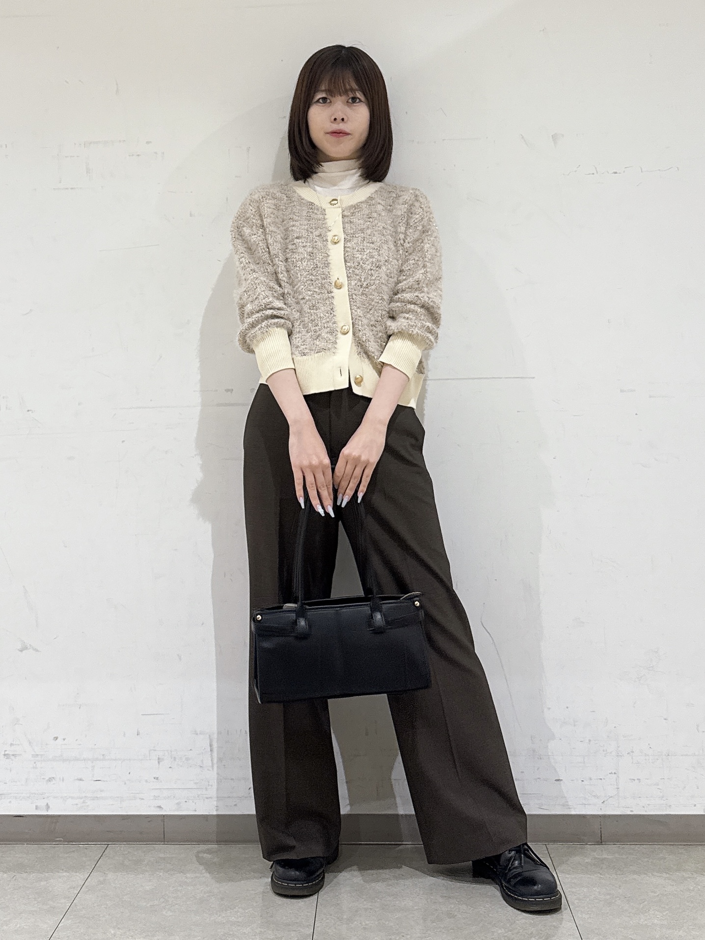 rinaさんの「INDIVI｜【洗濯機OK／ストレッチ◎】ストレートワイドパンツ」を使ったコーディネート