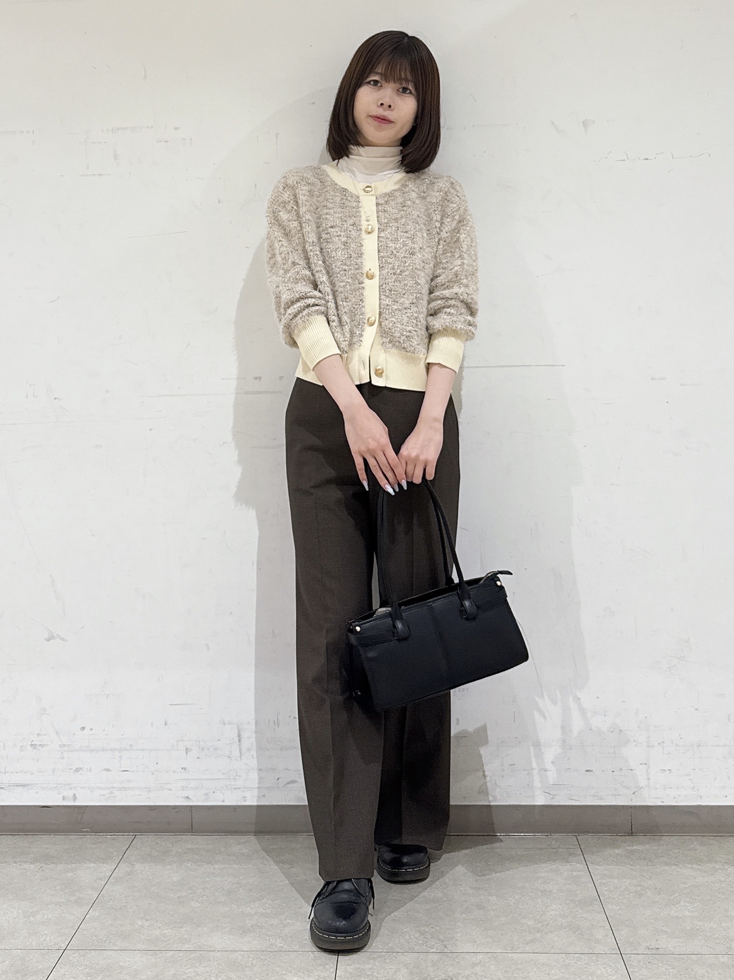 rinaさんの「INDIVI｜【洗濯機OK／ストレッチ◎】ストレートワイドパンツ」を使ったコーディネート