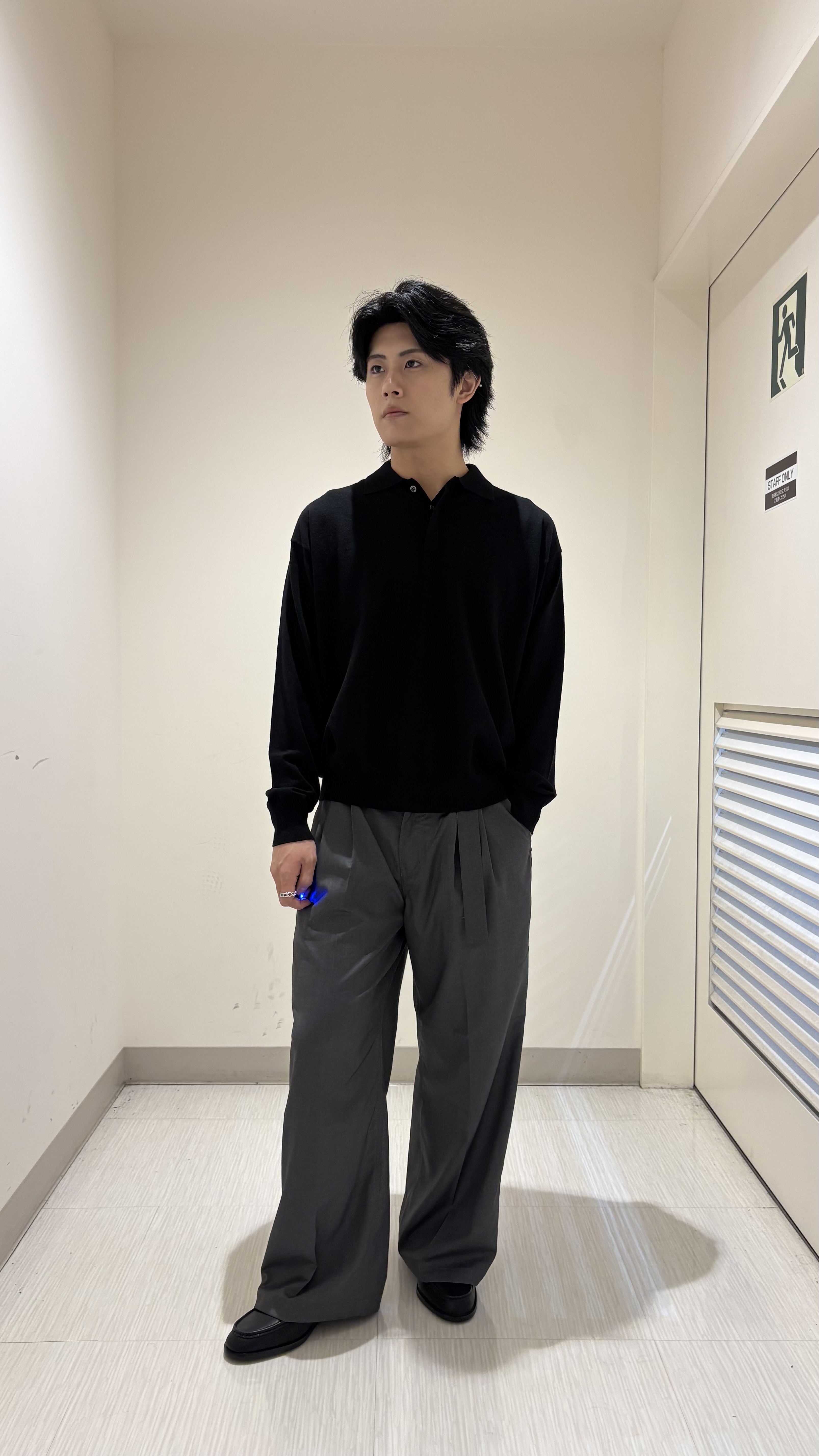 辻一樹さんの「tk.TAKEO KIKUCHI｜ハイゲージニットポロシャツ」を使ったコーディネート