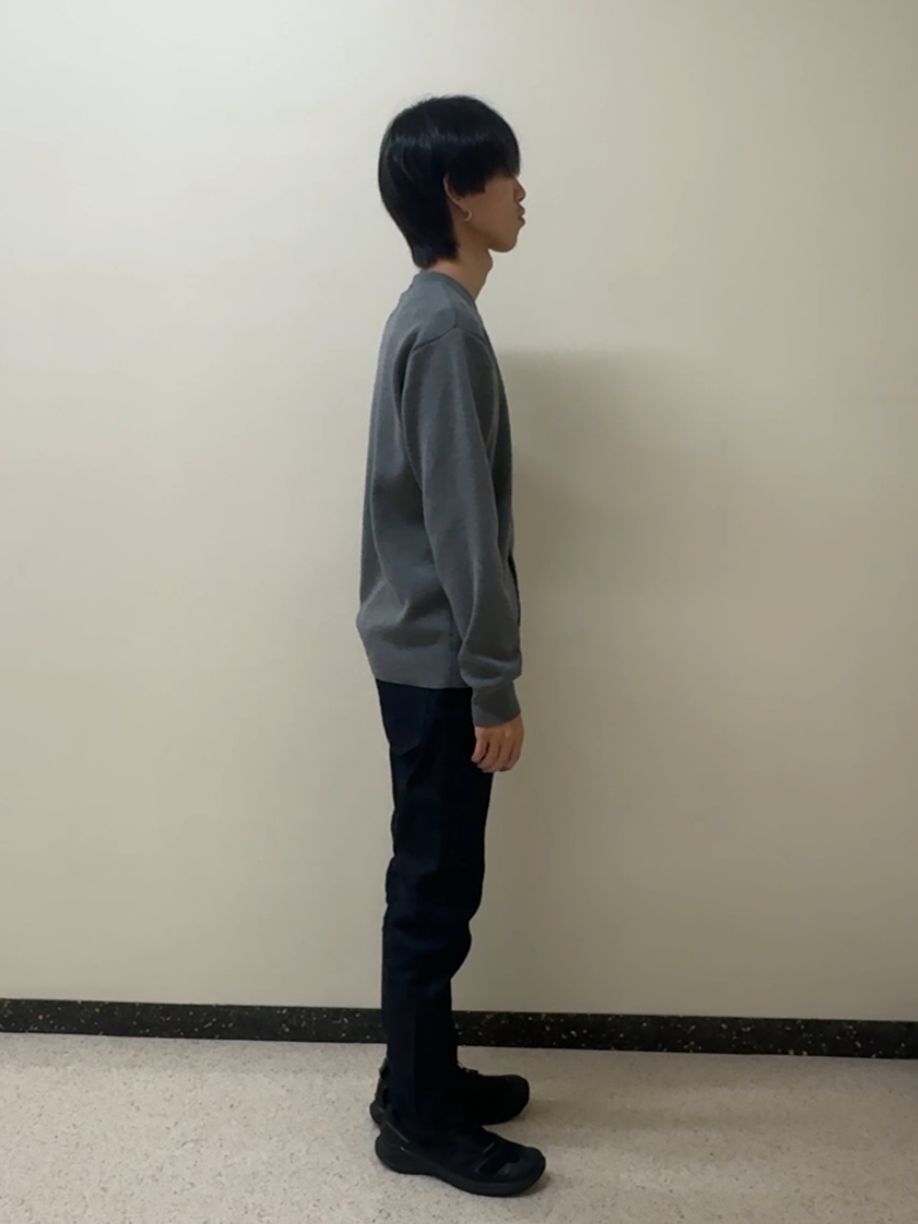 平畑慶さんの「TAKEO KIKUCHI｜【BOWLER HAT LABEL】日本製クルーネックカーディガン」を使ったコーディネート
