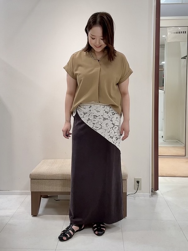 YUIさんの「UNTITLED｜【セットアップ可/UVカット】エアリークールブラウス」を使ったコーディネート