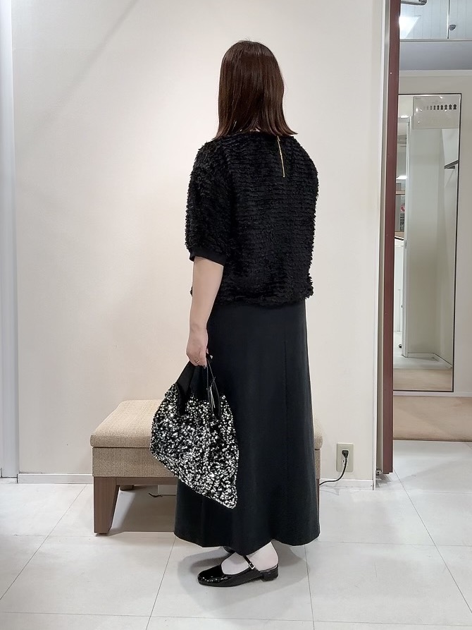 YUIさんの「UNTITLED｜【秋映え/体型カバー】フェザージャガードプルオーバー」を使ったコーディネート