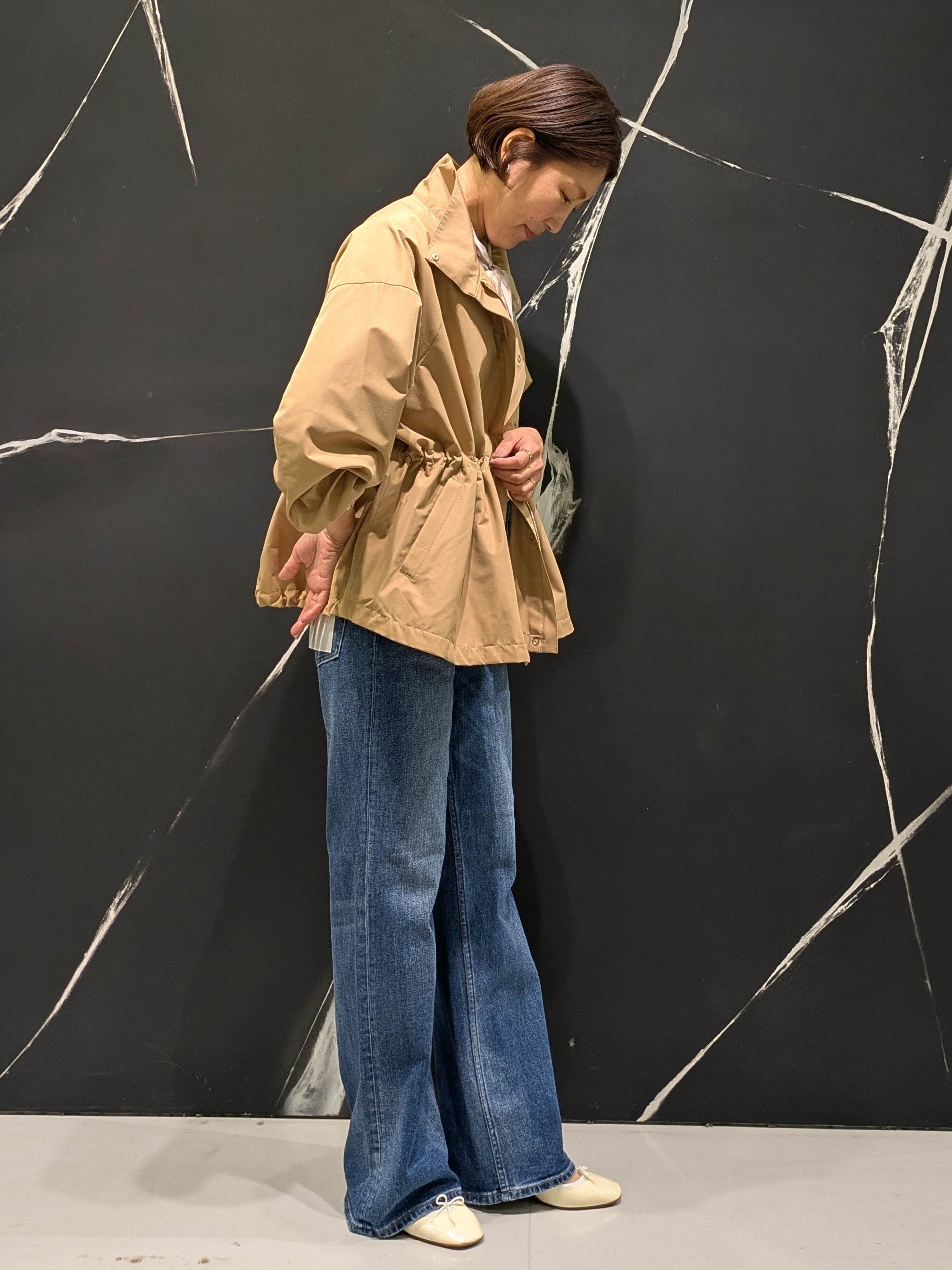 ｎｏｒｉさんの「COUP DE CHANCE｜【ウエスト調整可】フードレス ライトブルゾン」を使ったコーディネート