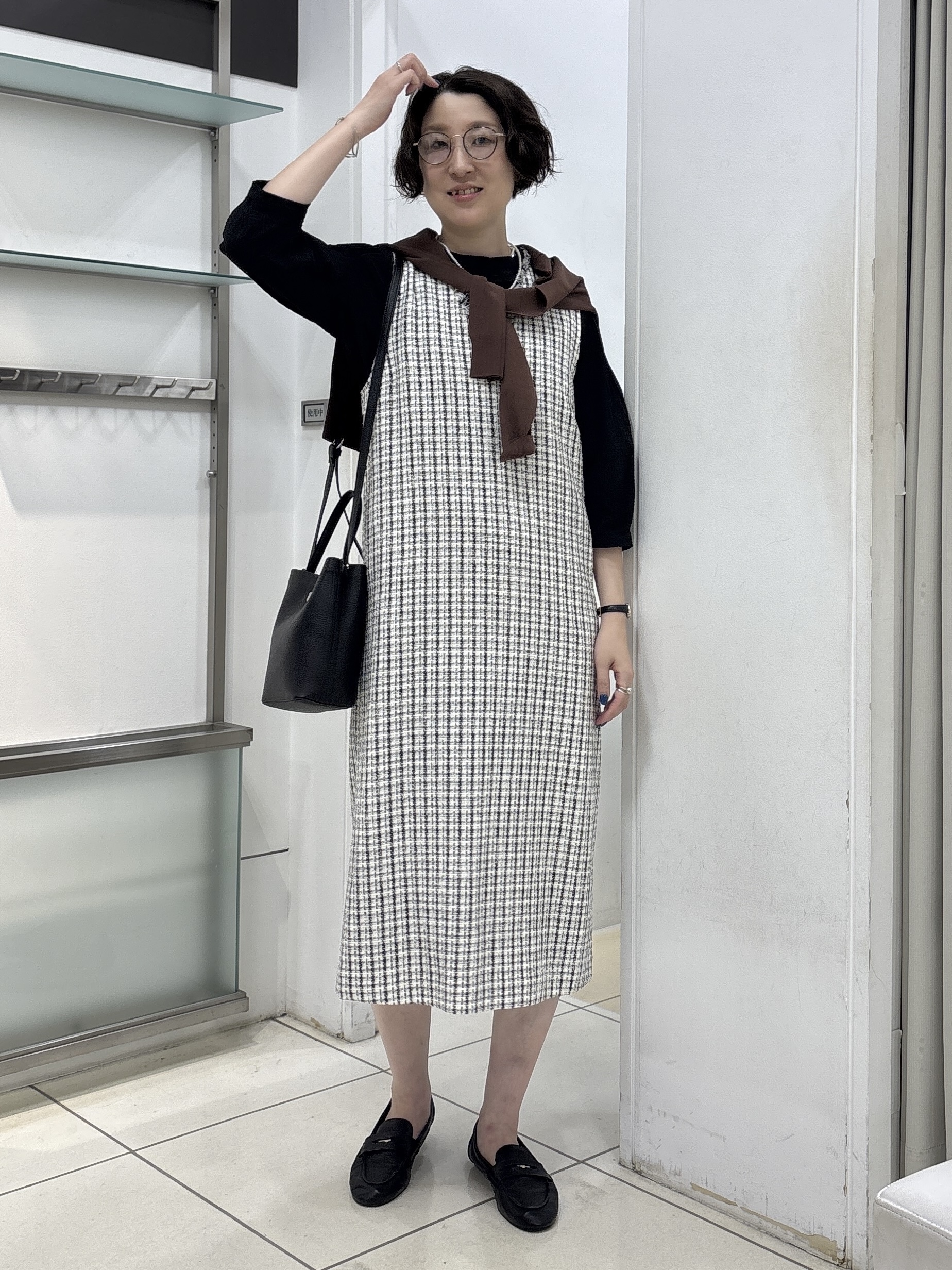 yuriさんの「INDIVI｜【華やか／スタイルUP】上品ツイードジャンパードレス」を使ったコーディネート
