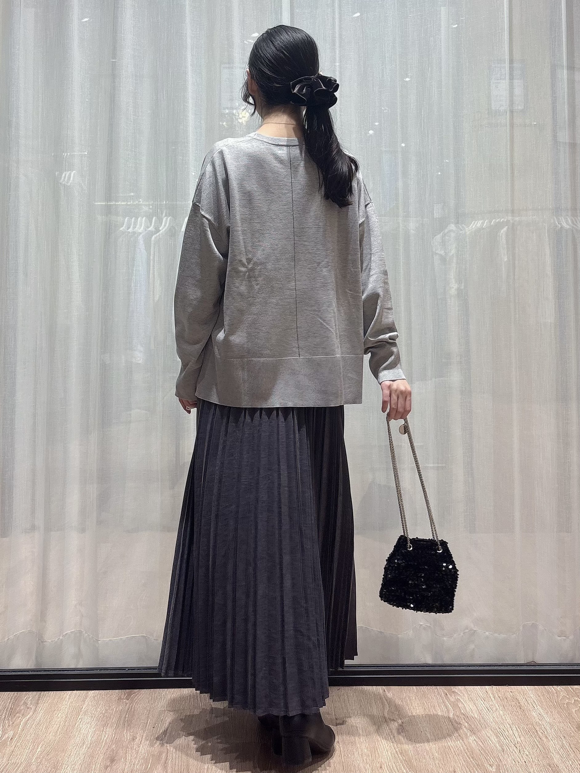 ぞうげさんの「OPAQUE.CLIP｜リラクシークルーニット【洗濯機OK】」を使ったコーディネート