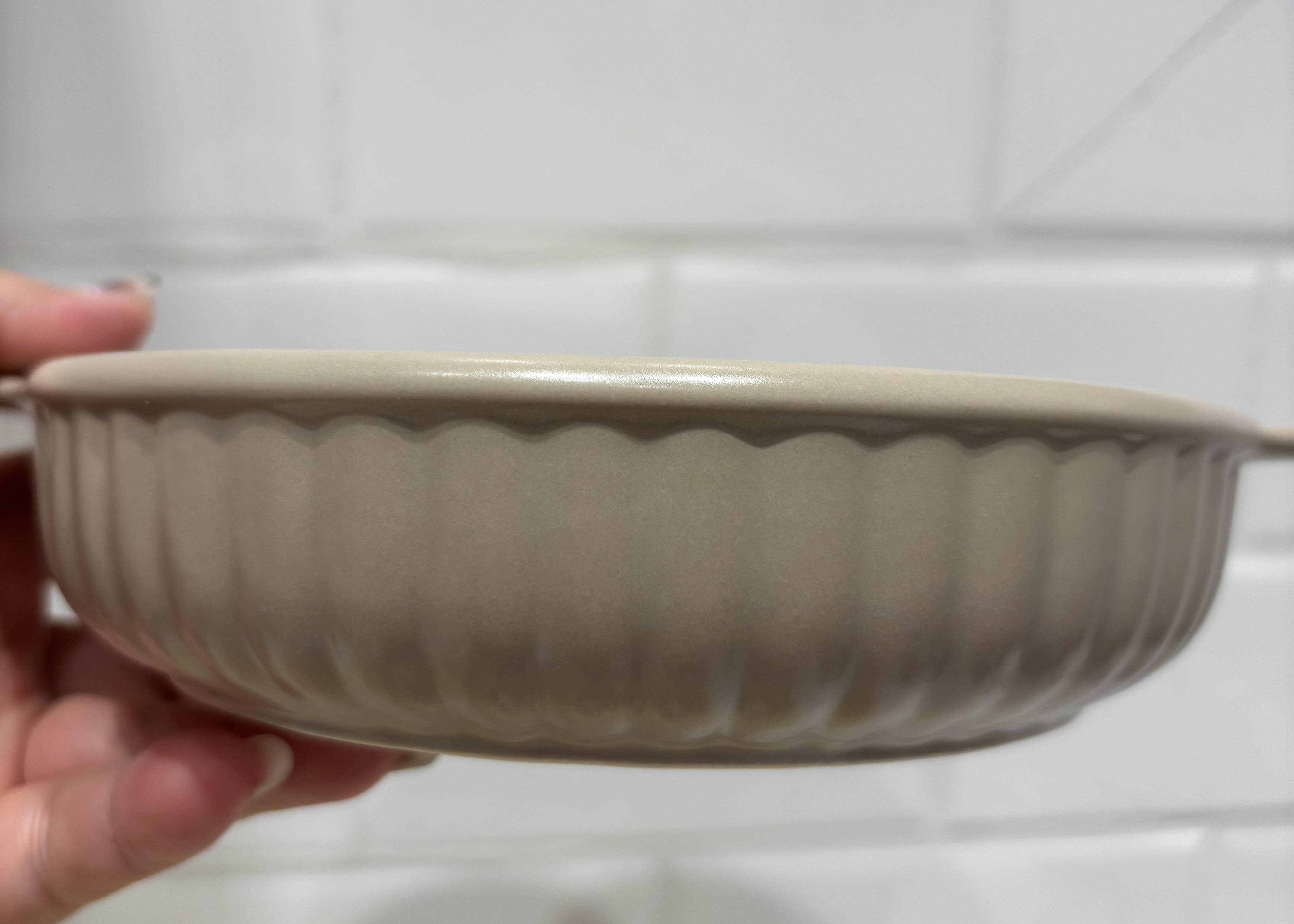 iteさんの「212 KITCHEN STORE｜KOS ラウンドグラタン グレージュ」を使ったコーディネート