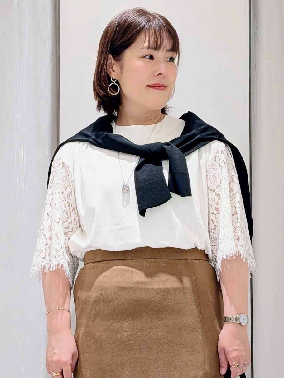 Onumaさんの「UNTITLED｜【秋映え/甘めTシャツ】袖レースプルオーバー」を使ったコーディネート