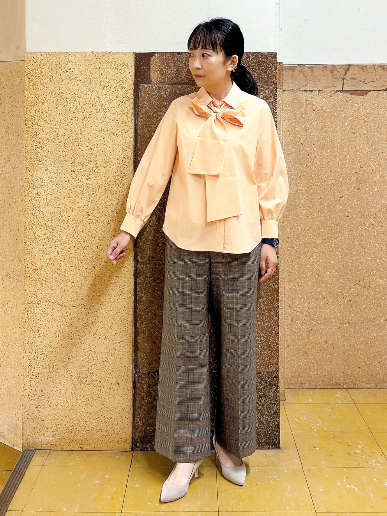 hattoriさんの「INDIVI｜【ストレッチ◎】取外し可ボウタイシャツ」を使ったコーディネート