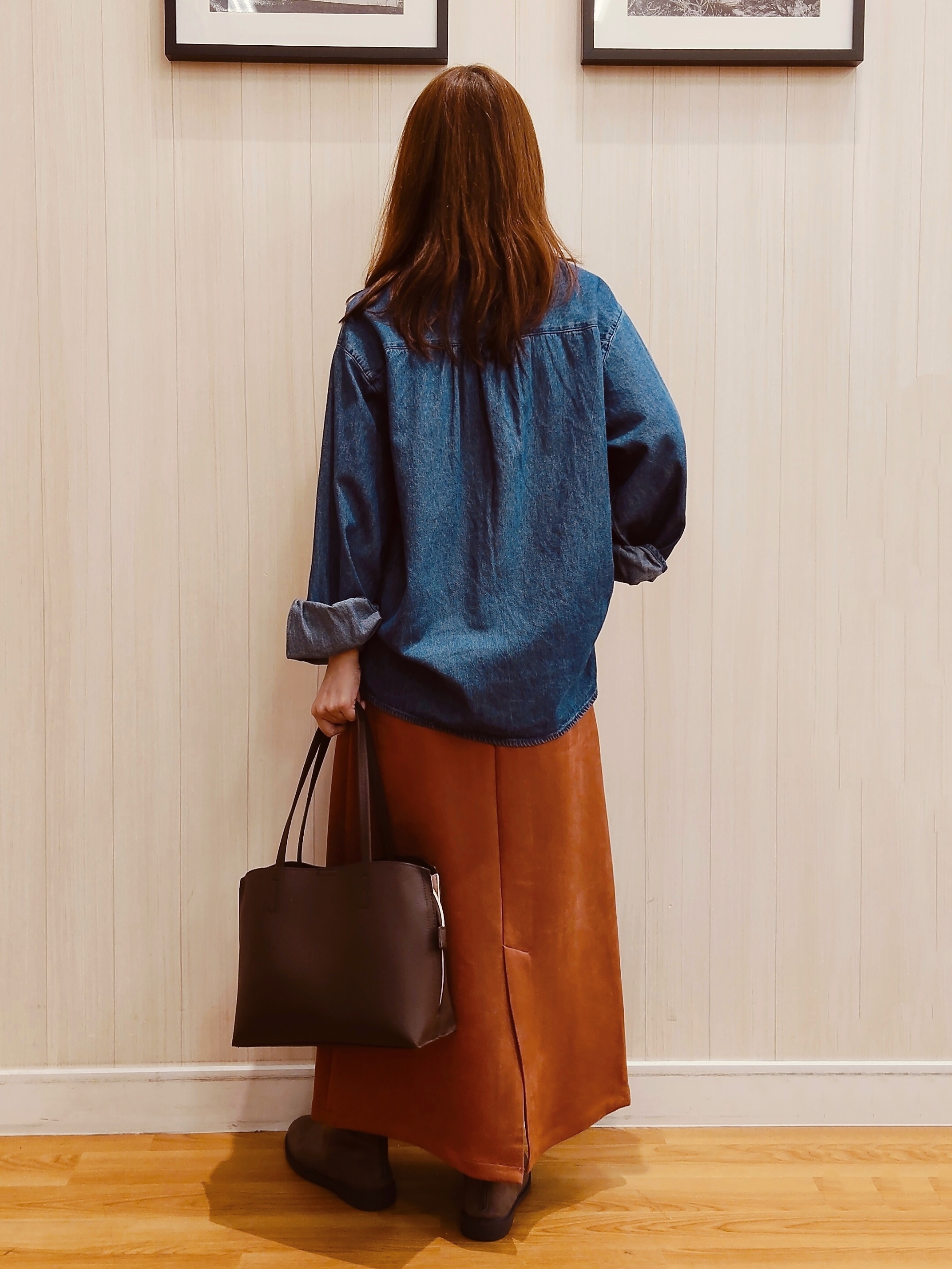 yseさんの「SHOO･LA･RUE｜【S-LL/洗濯機可】華やぐデニムボウタイリボンシャツ」を使ったコーディネート