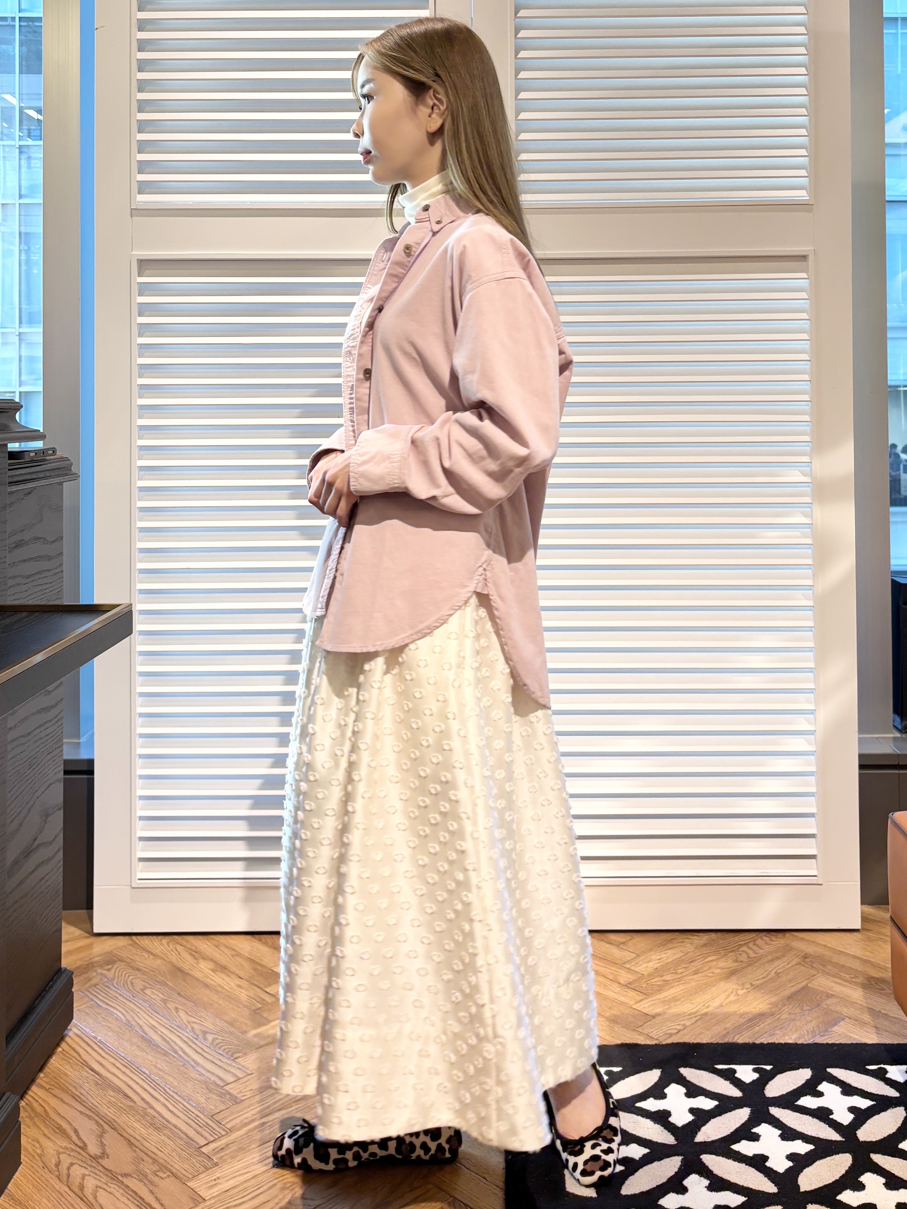 清水夏姫さんの「DRESSTERIOR｜ホカウル タートルネック」を使ったコーディネート