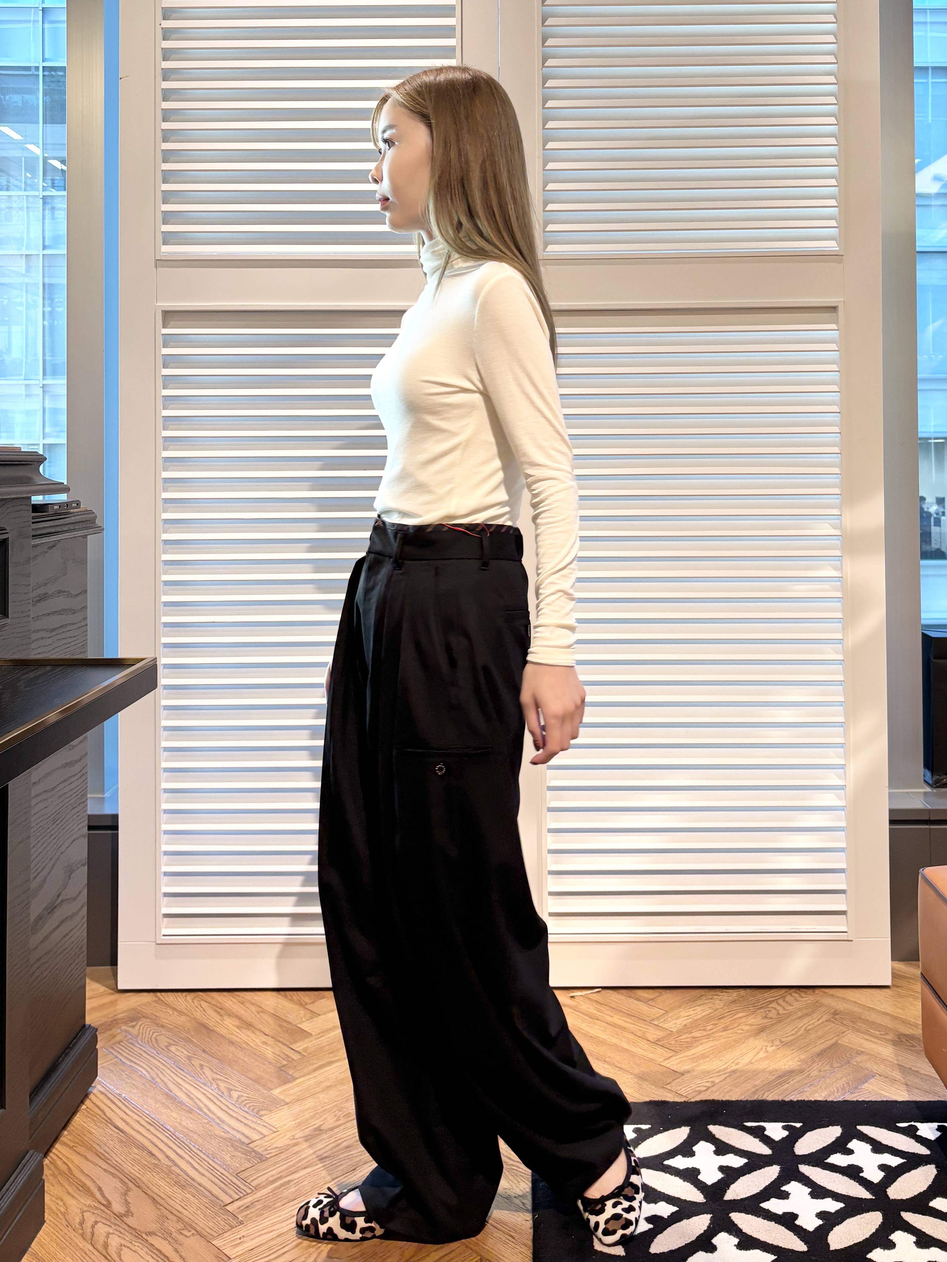 清水夏姫さんの「DRESSTERIOR｜ホカウル タートルネック」を使ったコーディネート