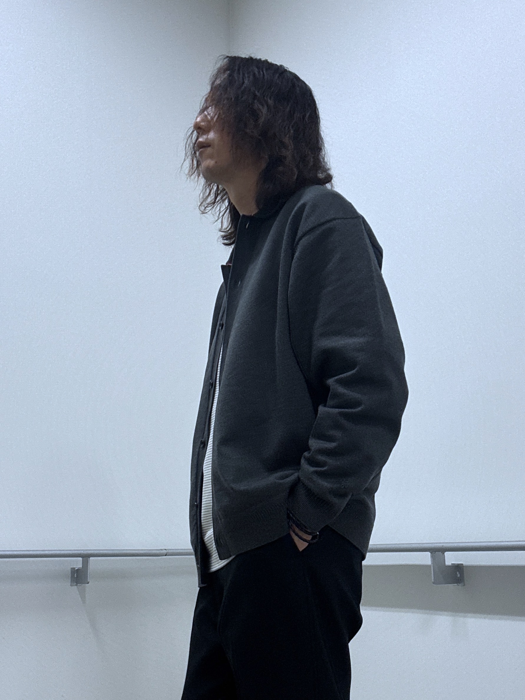 おーのさんの「TAKEO KIKUCHI｜ニット シャツ カーディガン」を使ったコーディネート