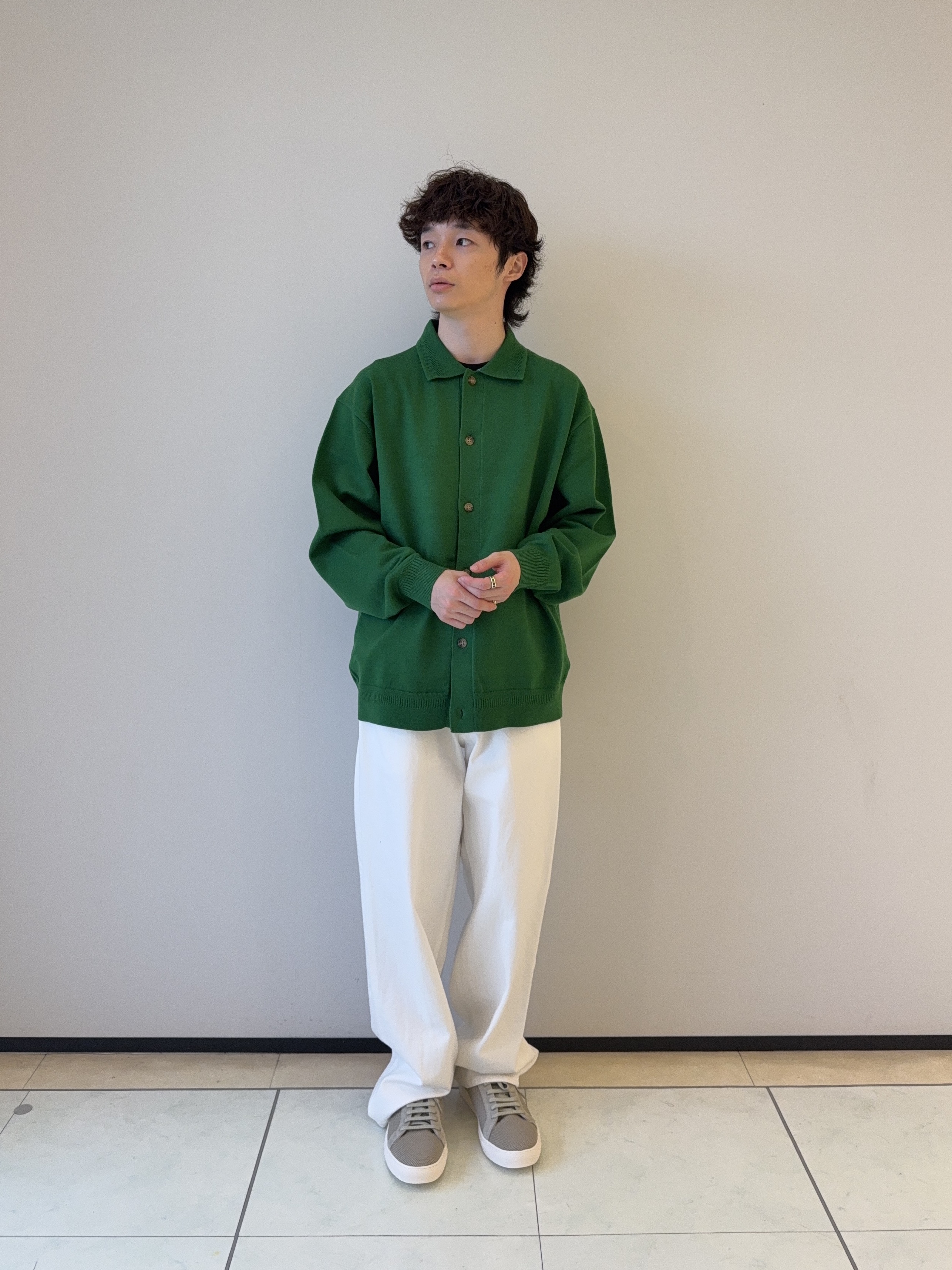 Neoさんの「TAKEO KIKUCHI｜ニット シャツ カーディガン」を使ったコーディネート