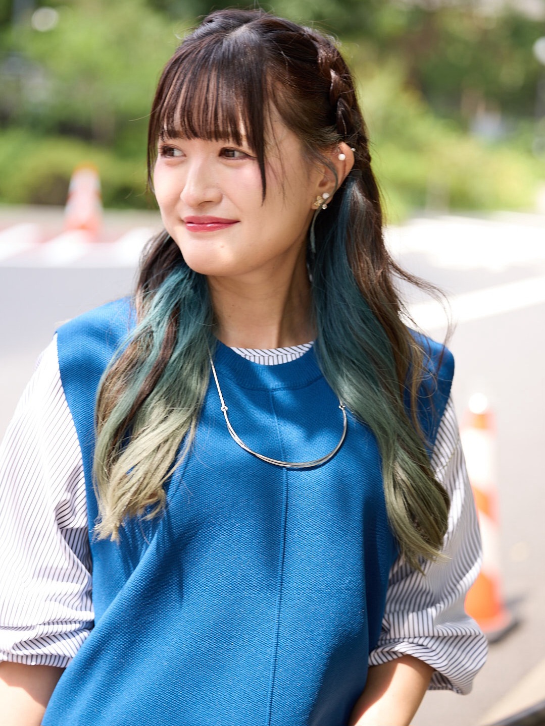 ゆゆさんの「SHOO･LA･RUE｜【2点セット/S-LL】着回し自在 スポンディッシュニットベスト＆フレアシャツ」を使ったコーディネート