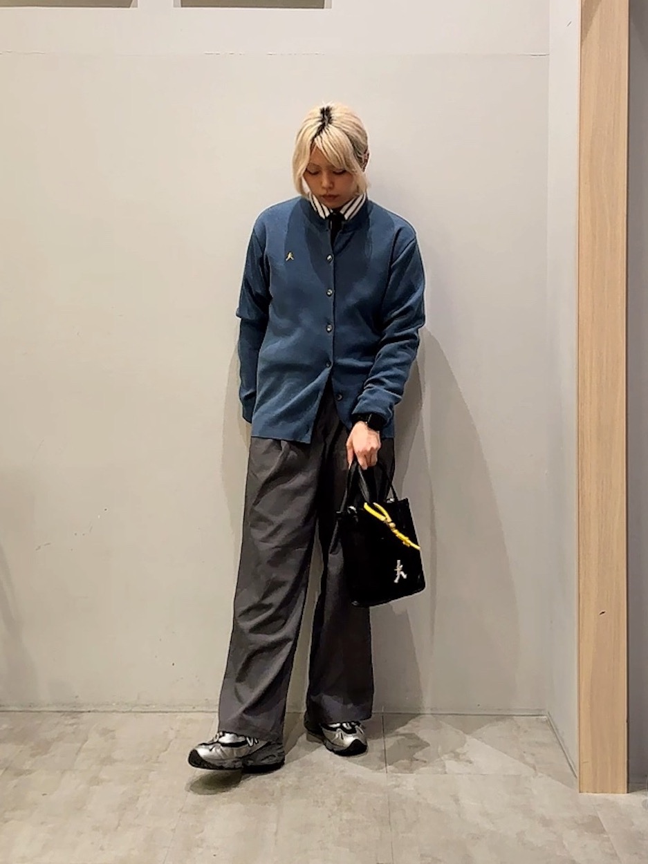 ユウナさんの「TAKEO KIKUCHI｜【BOWLER HAT LABEL】日本製オルタネートストライプシャツ」を使ったコーディネート