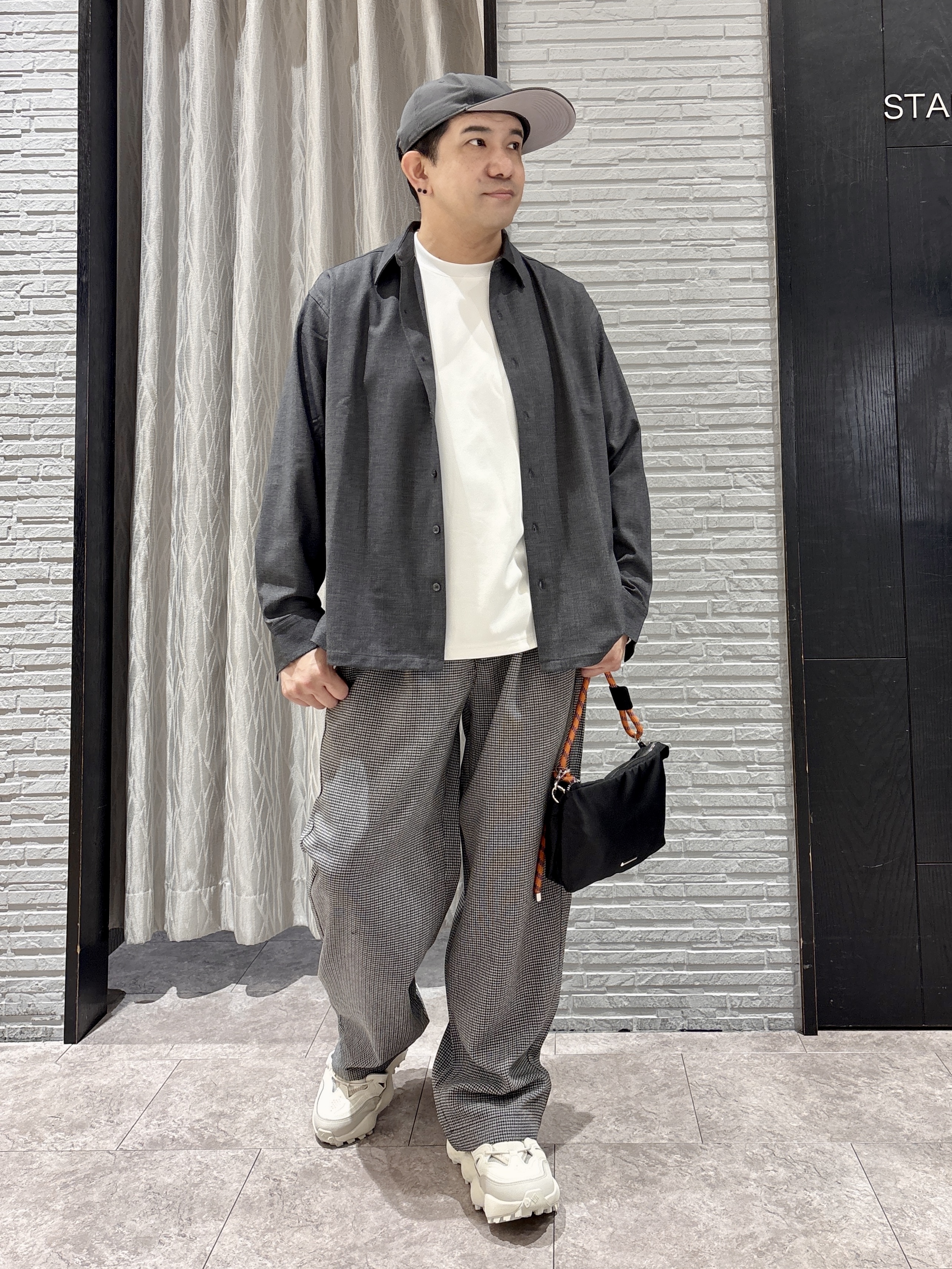 Pーyamaさんの「THE SHOP TK｜【洗濯機OK】ウールライク 長袖シャツ」を使ったコーディネート