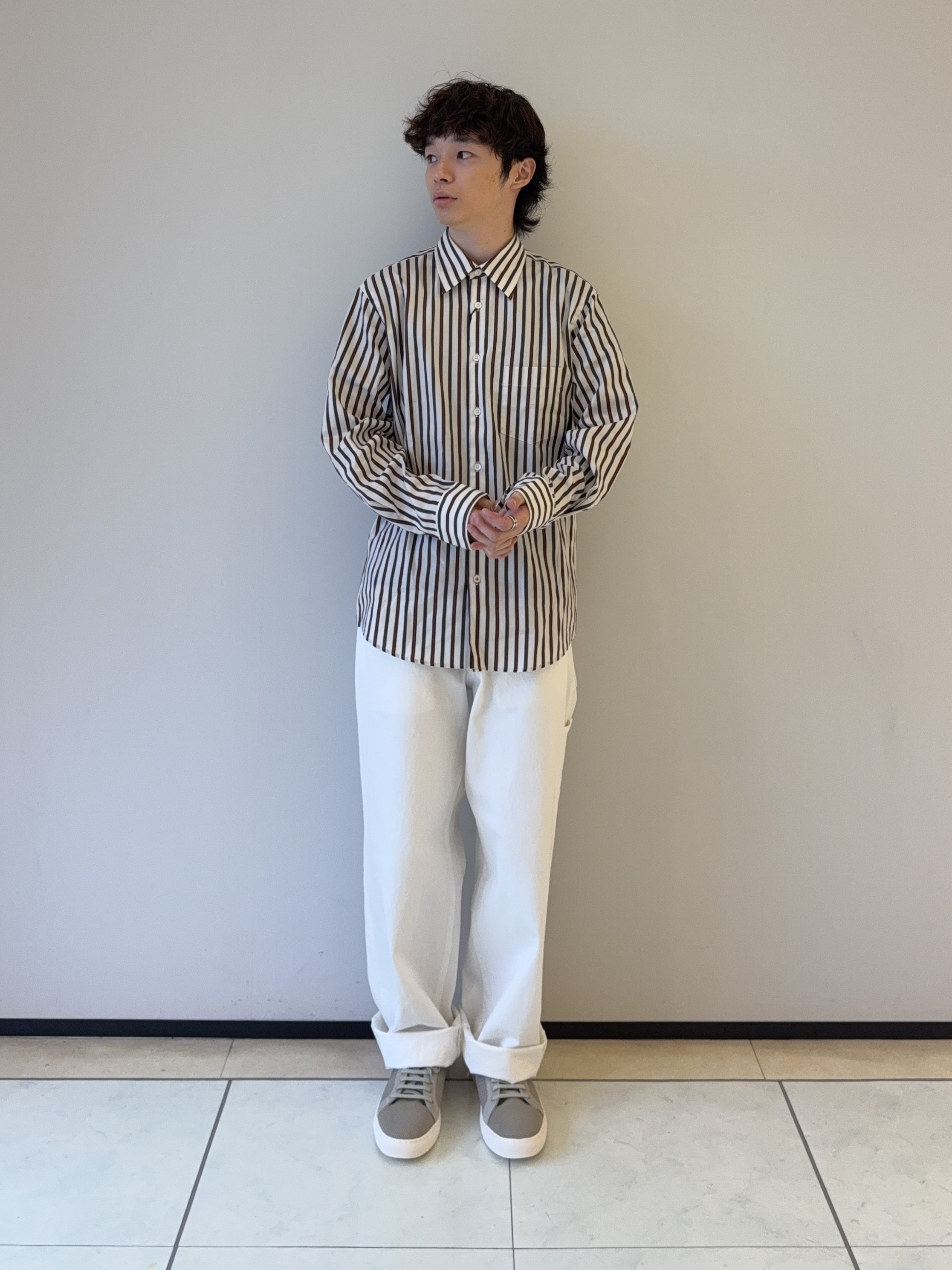 Neoさんの「TAKEO KIKUCHI｜【BOWLER HAT LABEL】日本製クルーネックカーディガン」を使ったコーディネート