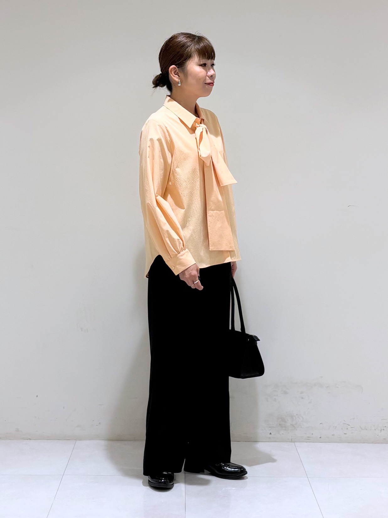 tsuyuさんの「INDIVI｜【収納力◎／トレンド】スクエアトートバッグ」を使ったコーディネート