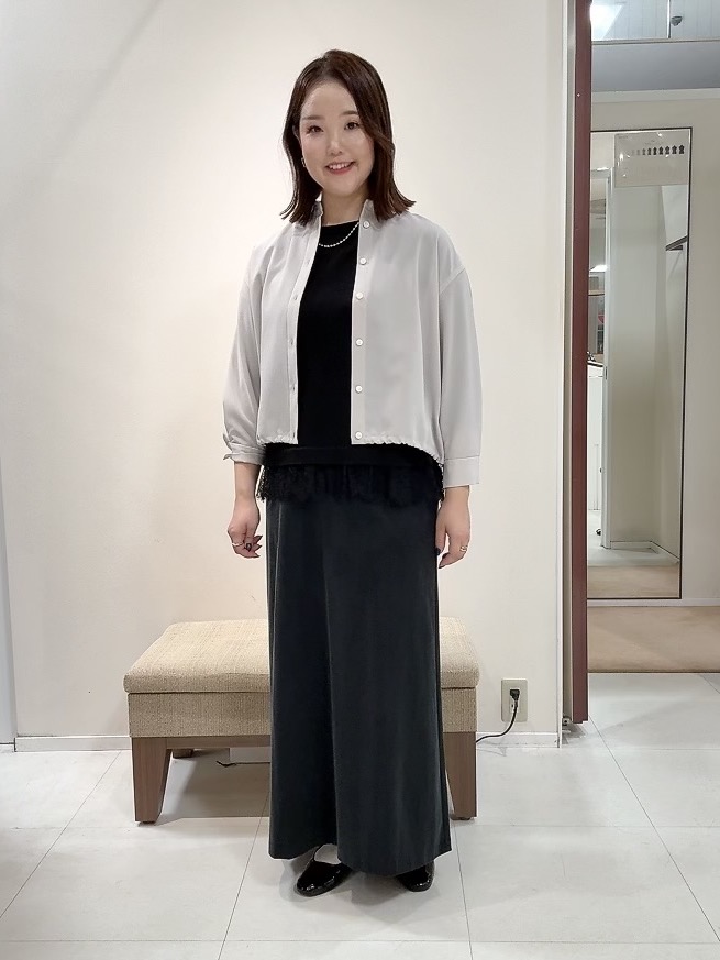 YUIさんの「UNTITLED｜【秋羽織り/セットアップ可/UVカット】エアリークールドロストシャツ」を使ったコーディネート