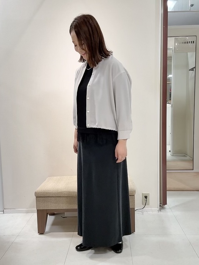 YUIさんの「UNTITLED｜【秋羽織り/セットアップ可/UVカット】エアリークールドロストシャツ」を使ったコーディネート
