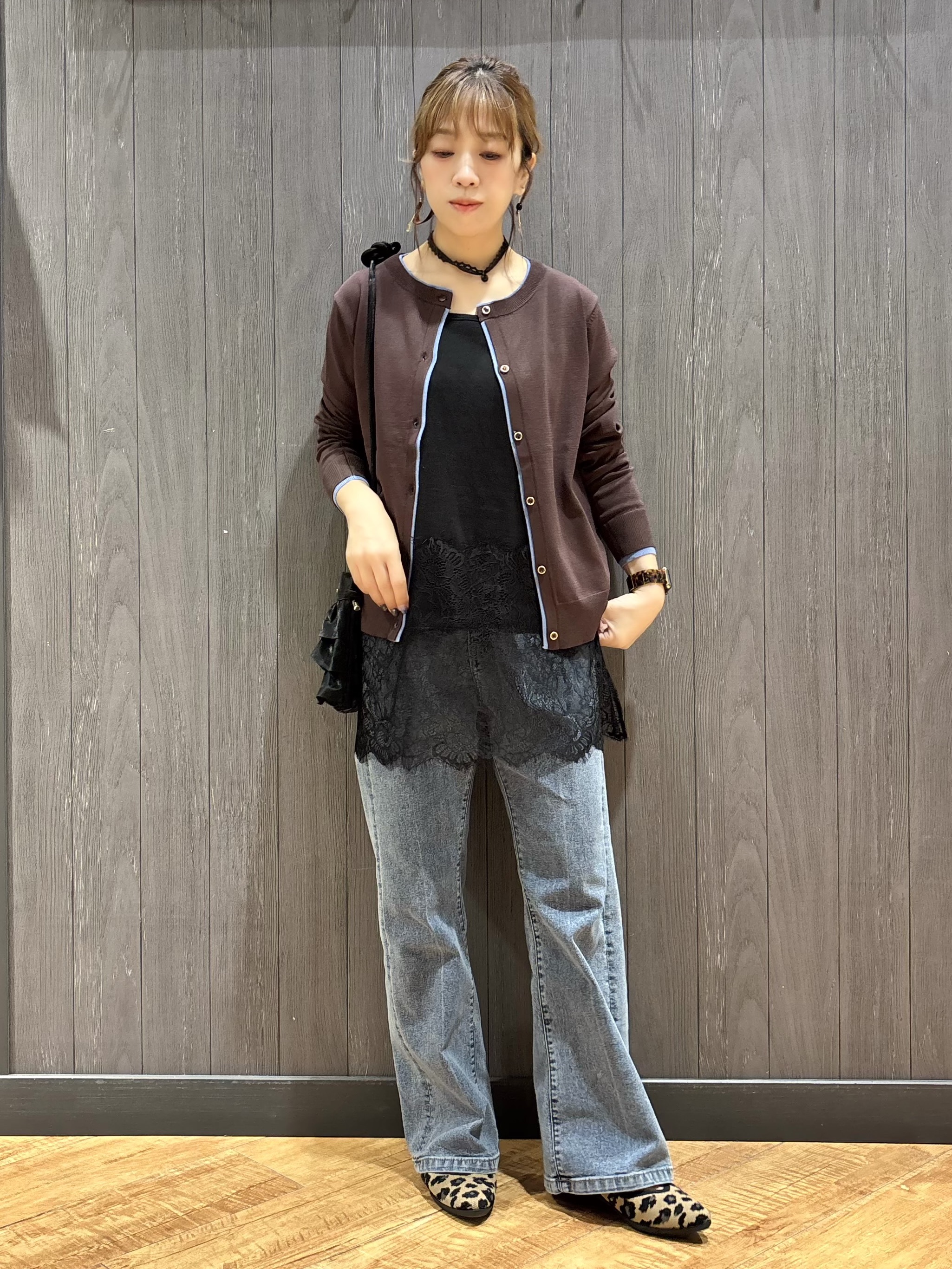 meiさんの「SHOO･LA･RUE｜【S-LL/洗濯機可】レイヤード風でこなれ見え 配色カーディガン」を使ったコーディネート