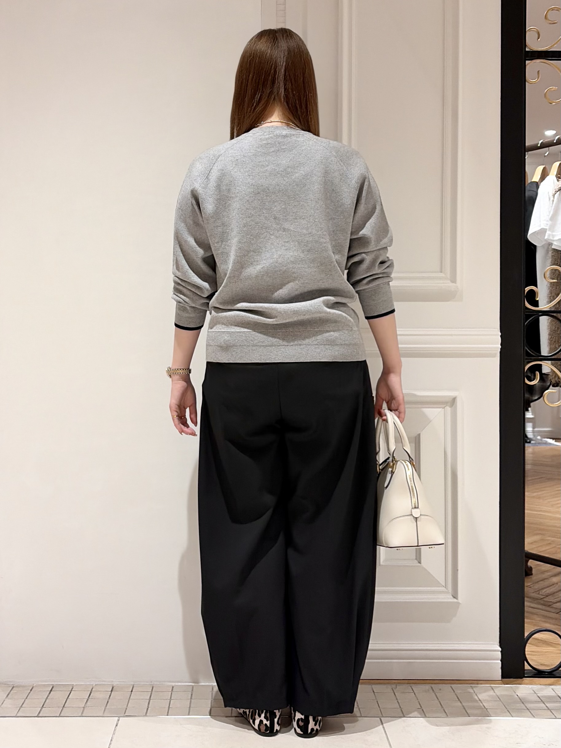 minowaさんの「DRESSTERIOR｜【6色展開/マシンウォッシャブル】コットンカシミヤニット」を使ったコーディネート
