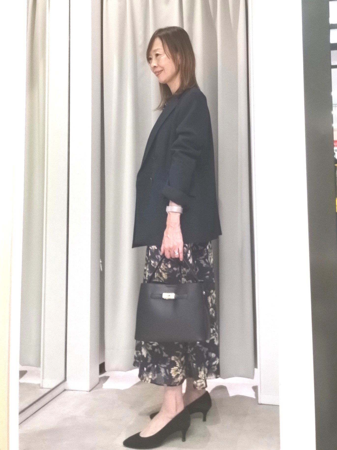 もりさんの「UNTITLED｜【秋映え/花柄】フラワープリントワンピース」を使ったコーディネート
