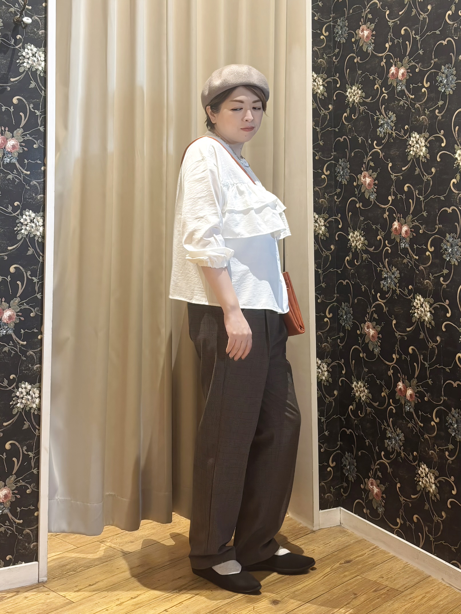 たみさんの「SHOO･LA･RUE｜【S-LL/洗濯機可】1枚で華やか ティアードフリルブラウス」を使ったコーディネート