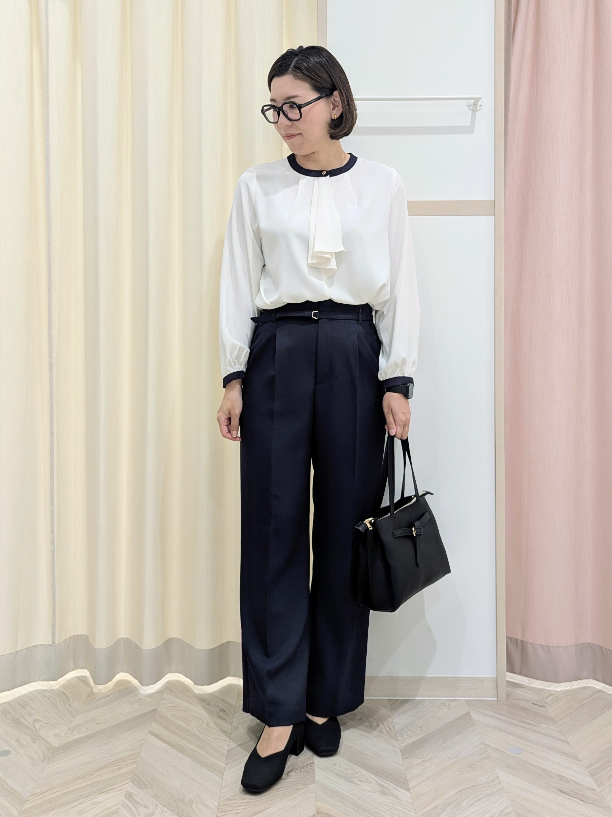 miyuさんの「SHOO･LA･RUE｜【セットアップ可/通勤/洗濯機可/SS-LL】女性らしく決まる カラーレスジャケット」を使ったコーディネート