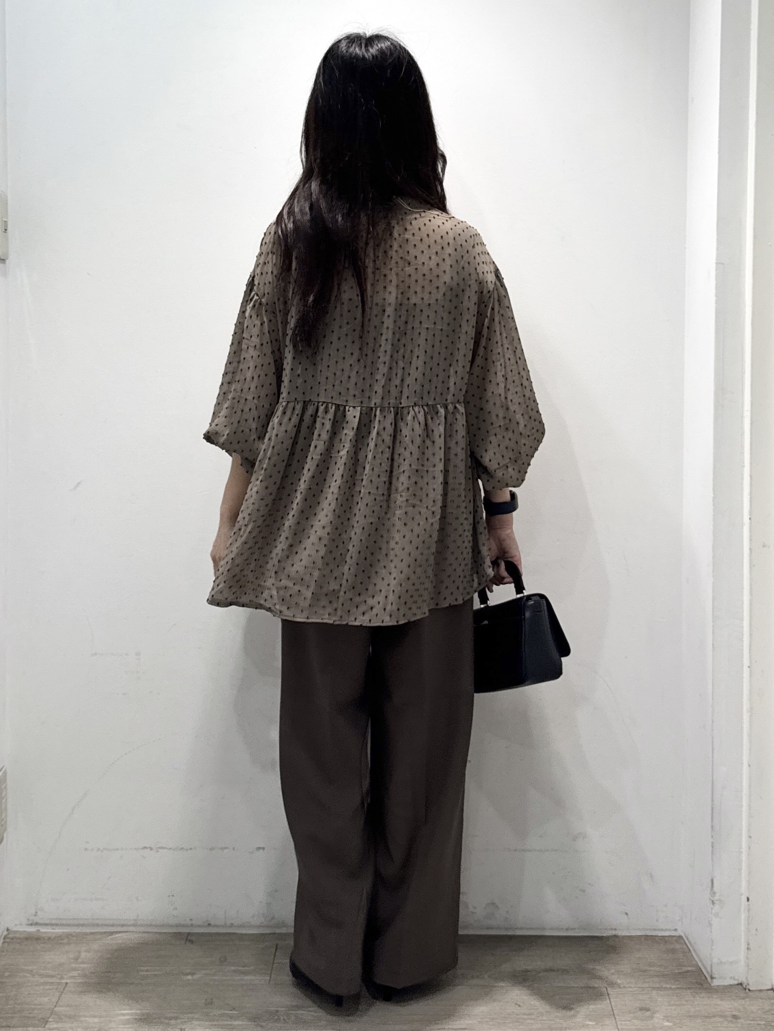 yuicciさんの「OPAQUE.CLIP｜シアードットペプラムブラウス【洗濯機OK】」を使ったコーディネート