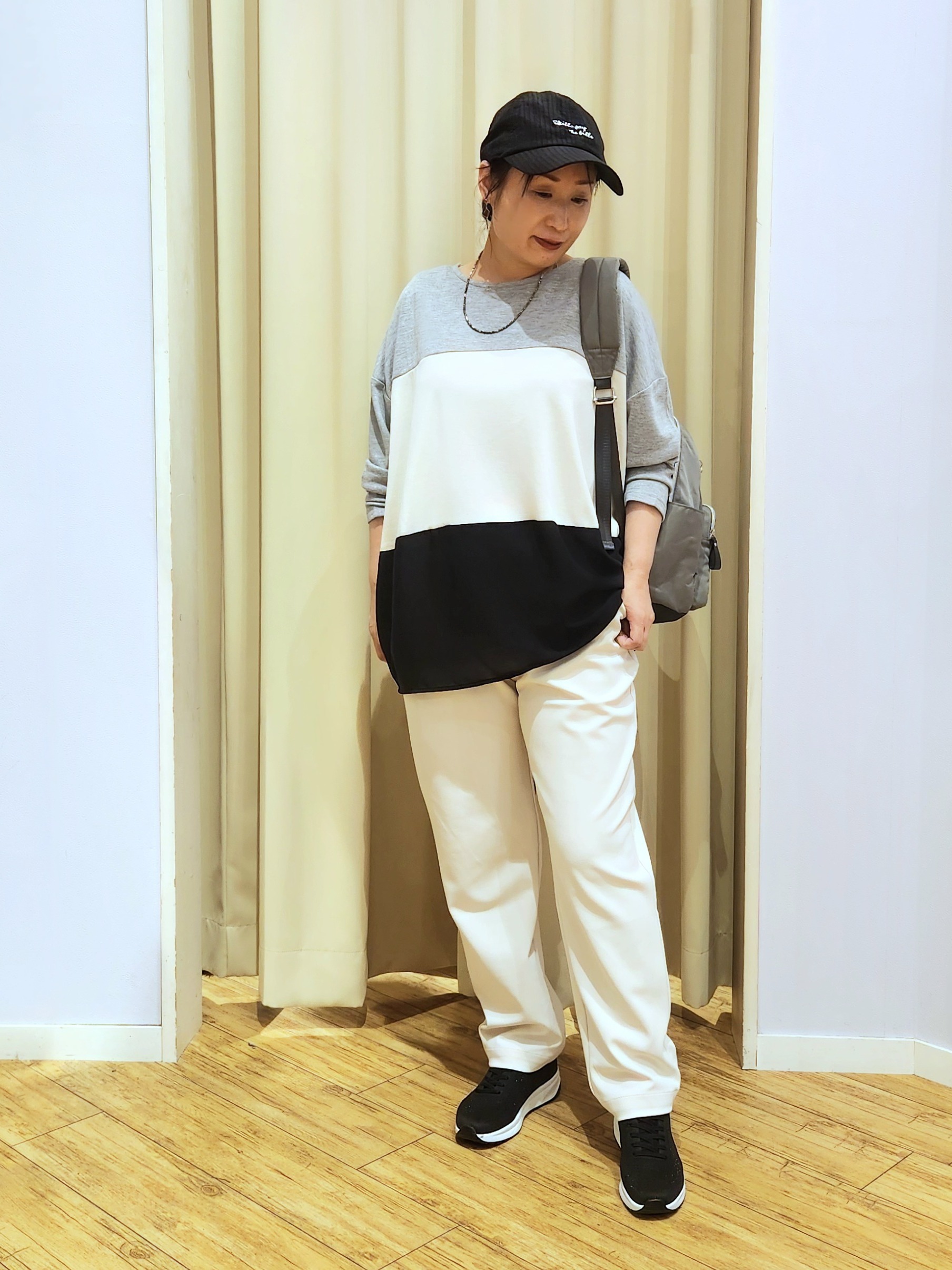 くまさんの「SHOO･LA･RUE｜【S-LL/洗濯機可】三段切り替え 長袖トップス」を使ったコーディネート