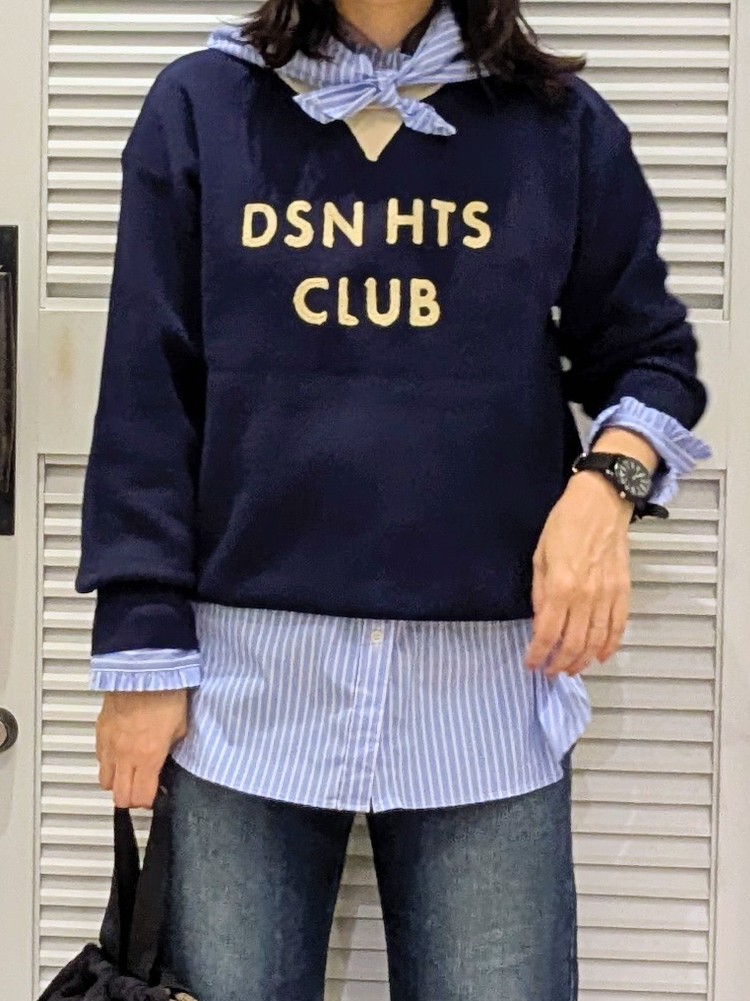 enさんの「Dessin｜【セットアイテム】スカーフ付きストライプフリルシャツ」を使ったコーディネート