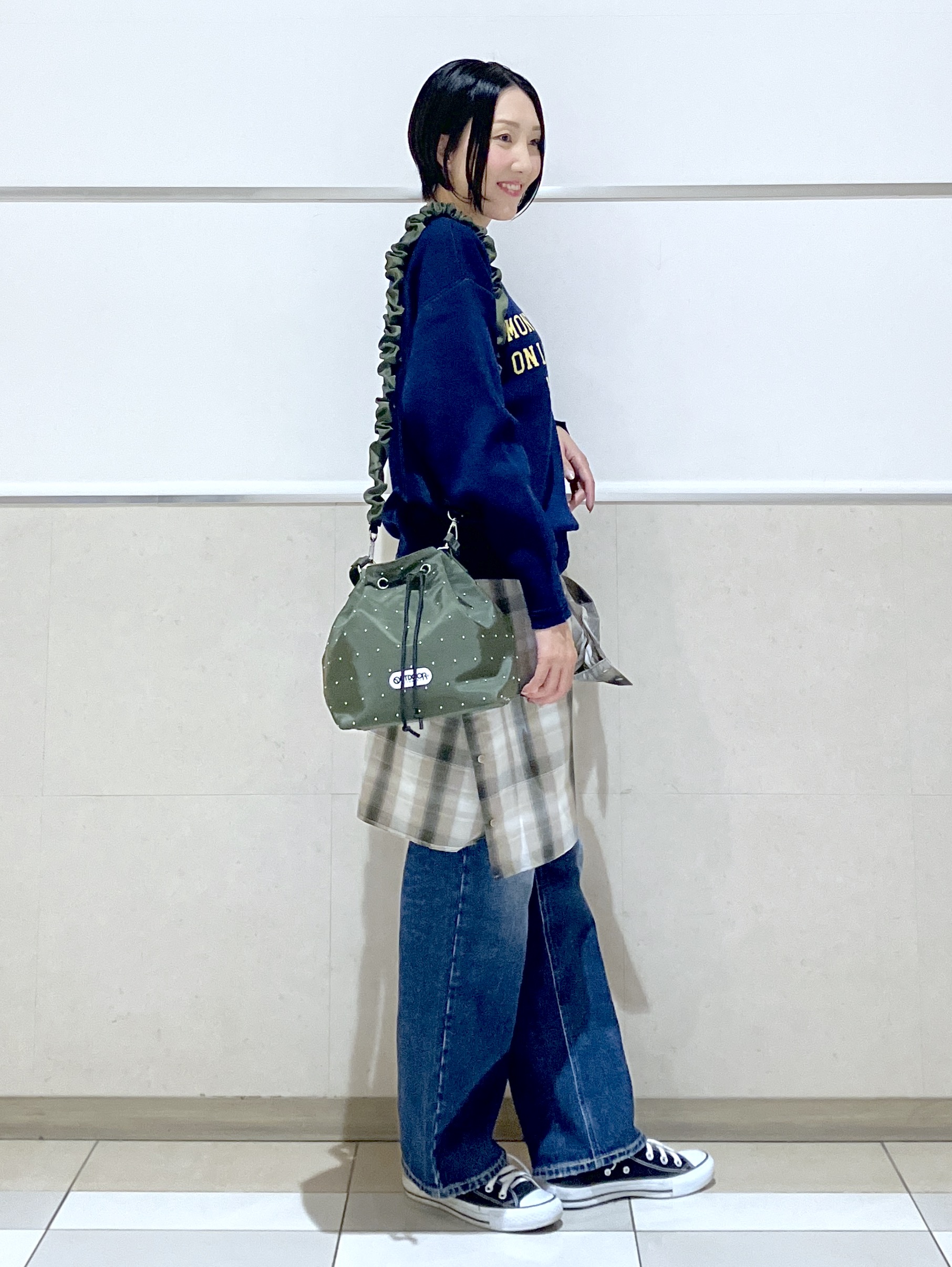 eriko さんの「Dessin｜【店頭人気/洗濯機OK/秋レイヤード】スウェットライク ロゴニット」を使ったコーディネート