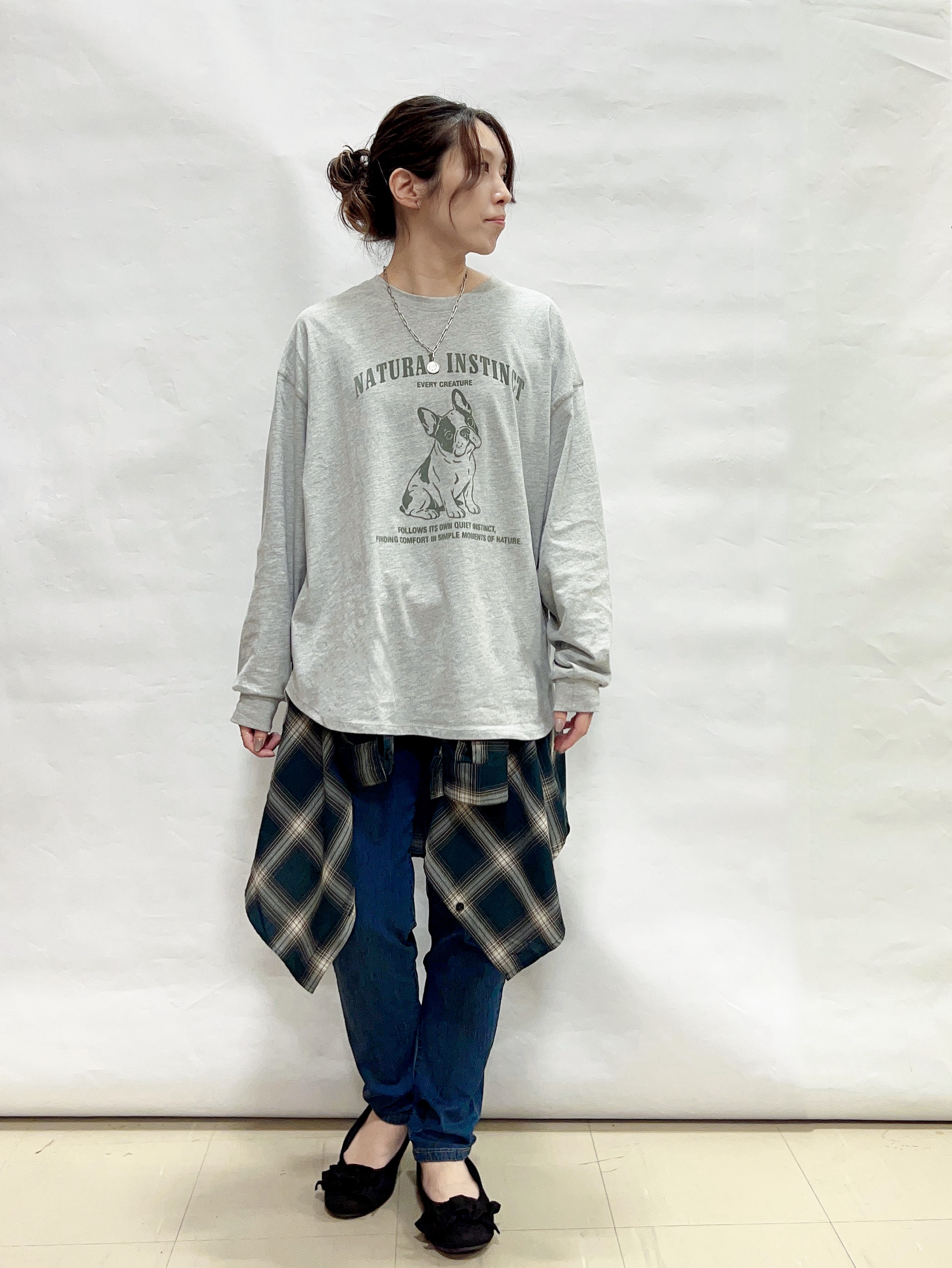 まっつんさんの「SHOO･LA･RUE｜【選べる4柄/体型カバー】ゆるっと着られる BIGロンT」を使ったコーディネート